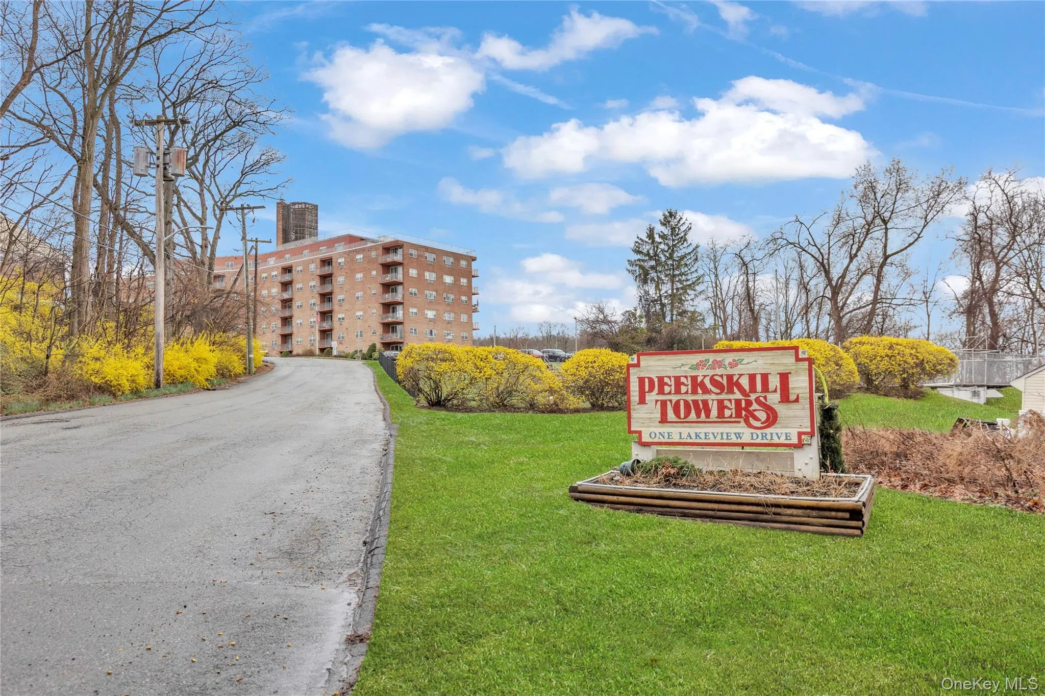 1 Lakeview Drive, Peekskill, NY, 1 Bedroom Bedrooms, 3 Rooms Rooms,1 BathroomBathrooms,Residential,For Rent,Lakeview,0,1022399 1 Lakeview Drive, Peekskill, NY, 1 Bedroom Bedrooms, 3 Rooms Rooms,1 BathroomBathrooms,Residential,For Rent,Lakeview,0,1022399