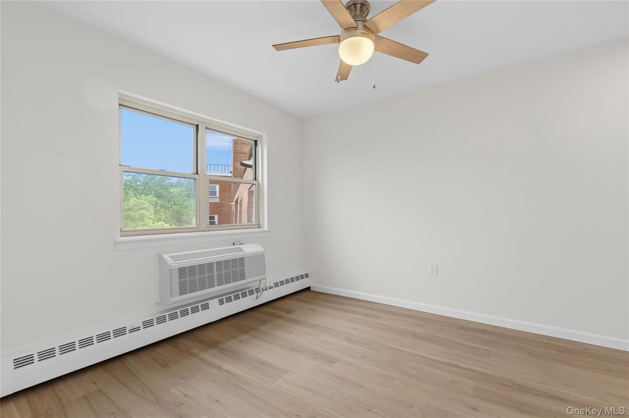 1 Lakeview Drive, Peekskill, NY, 1 Bedroom Bedrooms, 3 Rooms Rooms,1 BathroomBathrooms,Residential,For Rent,Lakeview,0,1022399 1 Lakeview Drive, Peekskill, NY, 1 Bedroom Bedrooms, 3 Rooms Rooms,1 BathroomBathrooms,Residential,For Rent,Lakeview,0,1022399