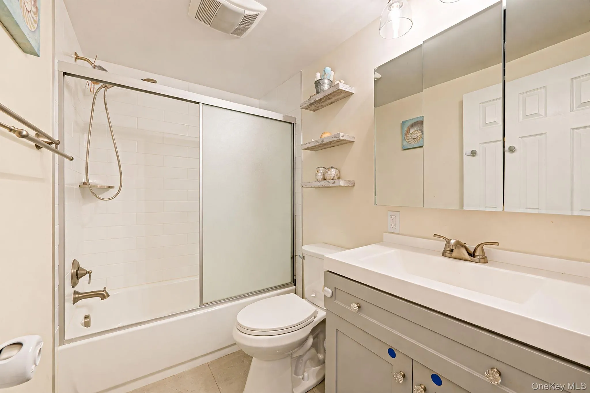 723 Park Avenue, Huntington, NY, 4 Bedrooms Bedrooms, 9 Rooms Rooms,3 BathroomsBathrooms,Residential,For Rent,Park,0,1022402 723 Park Avenue, Huntington, NY, 4 Bedrooms Bedrooms, 9 Rooms Rooms,3 BathroomsBathrooms,Residential,For Rent,Park,0,1022402