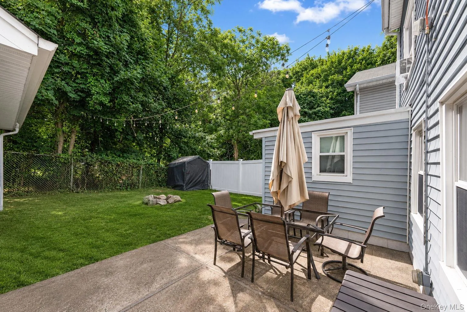 723 Park Avenue, Huntington, NY, 4 Bedrooms Bedrooms, 9 Rooms Rooms,3 BathroomsBathrooms,Residential,For Rent,Park,0,1022402 723 Park Avenue, Huntington, NY, 4 Bedrooms Bedrooms, 9 Rooms Rooms,3 BathroomsBathrooms,Residential,For Rent,Park,0,1022402