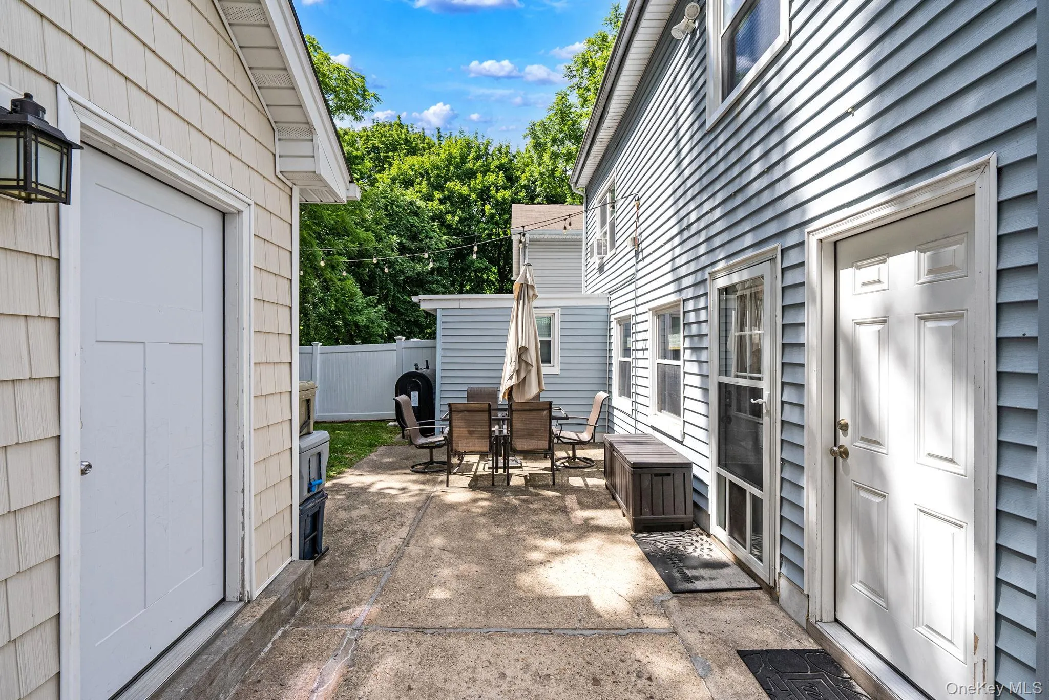 723 Park Avenue, Huntington, NY, 4 Bedrooms Bedrooms, 9 Rooms Rooms,3 BathroomsBathrooms,Residential,For Rent,Park,0,1022402 723 Park Avenue, Huntington, NY, 4 Bedrooms Bedrooms, 9 Rooms Rooms,3 BathroomsBathrooms,Residential,For Rent,Park,0,1022402