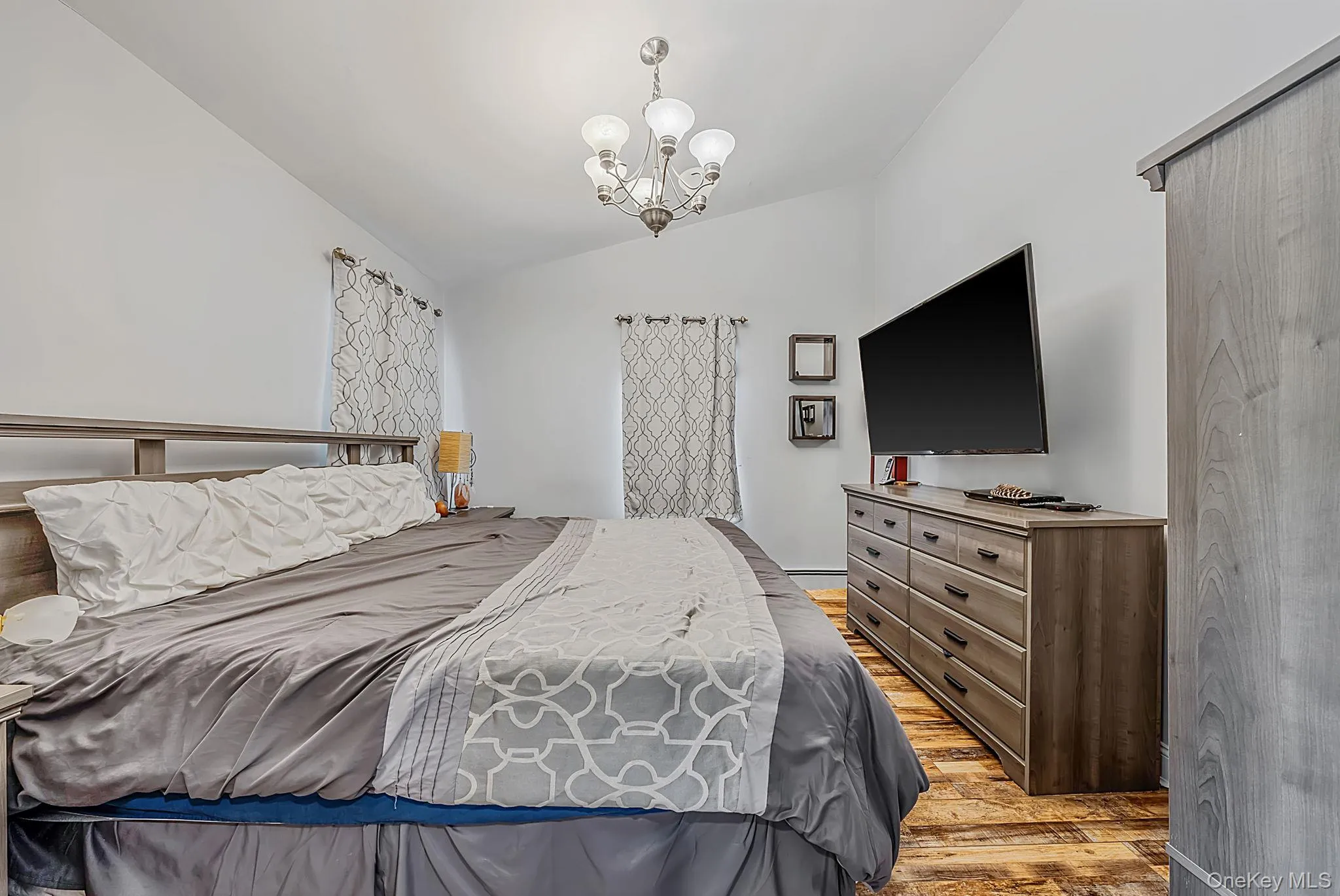 723 Park Avenue, Huntington, NY, 4 Bedrooms Bedrooms, 9 Rooms Rooms,3 BathroomsBathrooms,Residential,For Rent,Park,0,1022402 723 Park Avenue, Huntington, NY, 4 Bedrooms Bedrooms, 9 Rooms Rooms,3 BathroomsBathrooms,Residential,For Rent,Park,0,1022402