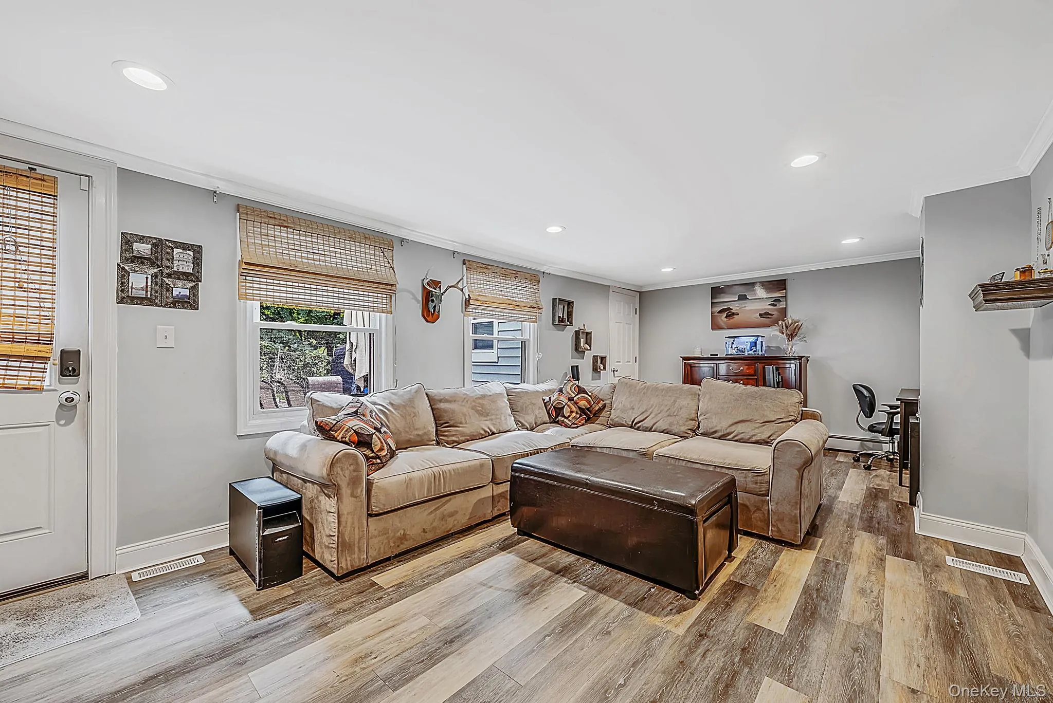 723 Park Avenue, Huntington, NY, 4 Bedrooms Bedrooms, 9 Rooms Rooms,3 BathroomsBathrooms,Residential,For Rent,Park,0,1022402 723 Park Avenue, Huntington, NY, 4 Bedrooms Bedrooms, 9 Rooms Rooms,3 BathroomsBathrooms,Residential,For Rent,Park,0,1022402