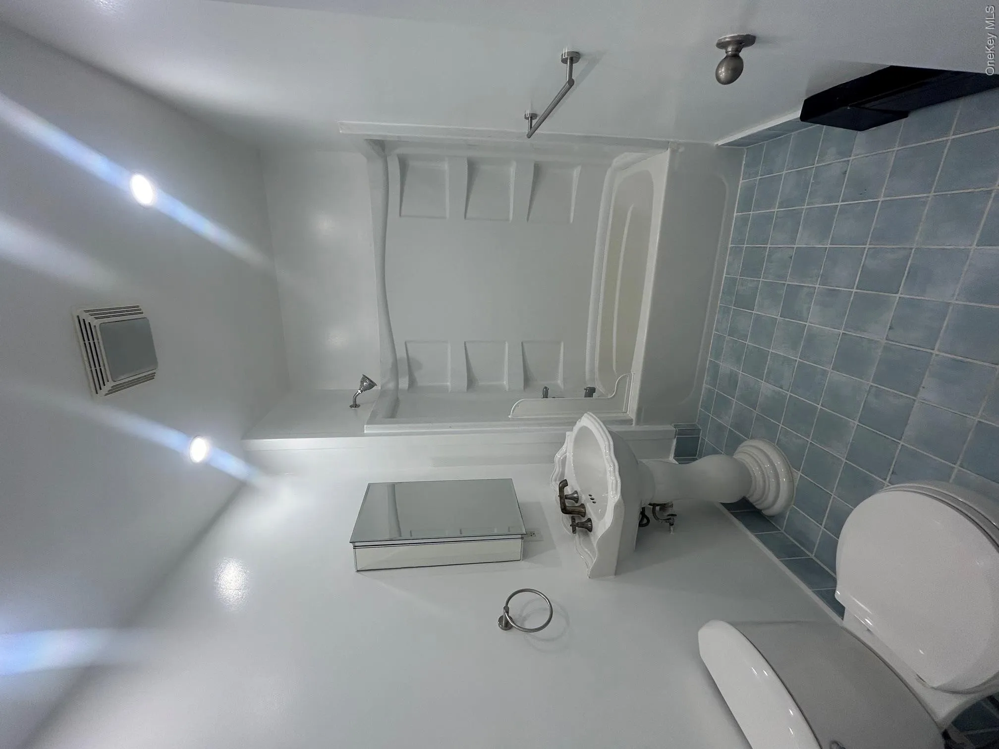 315 Beach 90th Street, New York, NY, 3 Bedrooms Bedrooms, 5 Rooms Rooms,1 BathroomBathrooms,Residential Lease,For Rent,Beach 90th,0,1022406 315 Beach 90th Street, New York, NY, 3 Bedrooms Bedrooms, 5 Rooms Rooms,1 BathroomBathrooms,Residential Lease,For Rent,Beach 90th,0,1022406
