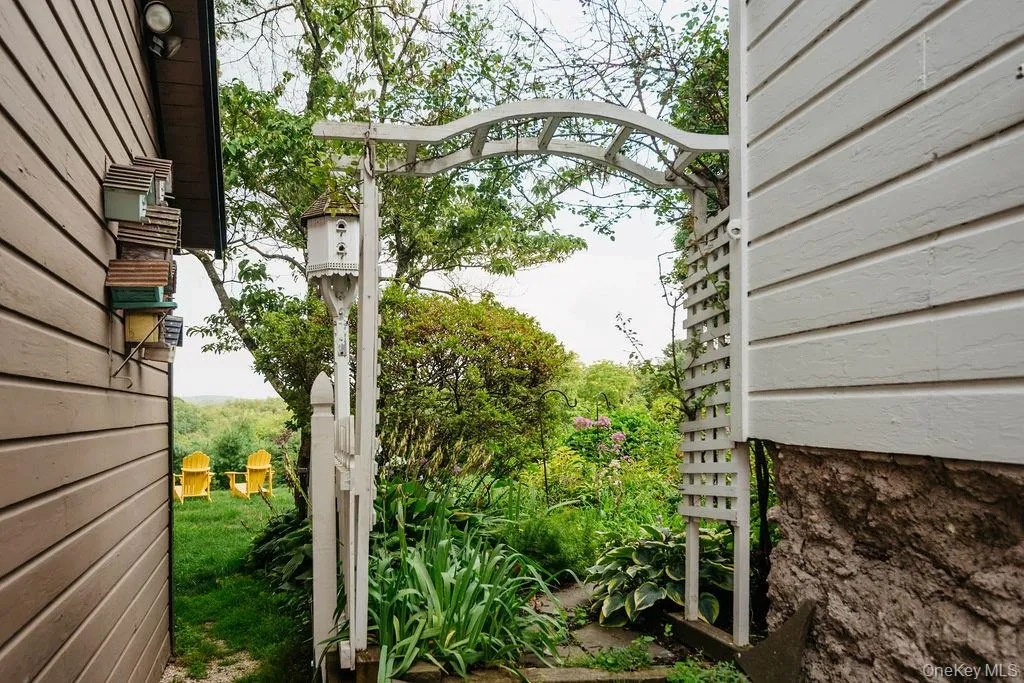 59 Hill Street, Saugerties, NY, 4 Bedrooms Bedrooms, 8 Rooms Rooms,3 BathroomsBathrooms,Residential,For Rent,Hill,0,1022413 59 Hill Street, Saugerties, NY, 4 Bedrooms Bedrooms, 8 Rooms Rooms,3 BathroomsBathrooms,Residential,For Rent,Hill,0,1022413