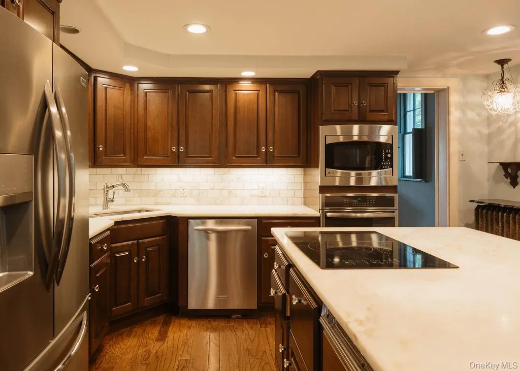 59 Hill Street, Saugerties, NY, 4 Bedrooms Bedrooms, 8 Rooms Rooms,3 BathroomsBathrooms,Residential,For Rent,Hill,0,1022413 59 Hill Street, Saugerties, NY, 4 Bedrooms Bedrooms, 8 Rooms Rooms,3 BathroomsBathrooms,Residential,For Rent,Hill,0,1022413