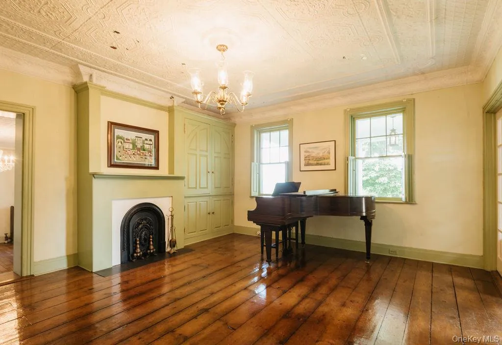 59 Hill Street, Saugerties, NY, 4 Bedrooms Bedrooms, 8 Rooms Rooms,3 BathroomsBathrooms,Residential,For Rent,Hill,0,1022413 59 Hill Street, Saugerties, NY, 4 Bedrooms Bedrooms, 8 Rooms Rooms,3 BathroomsBathrooms,Residential,For Rent,Hill,0,1022413