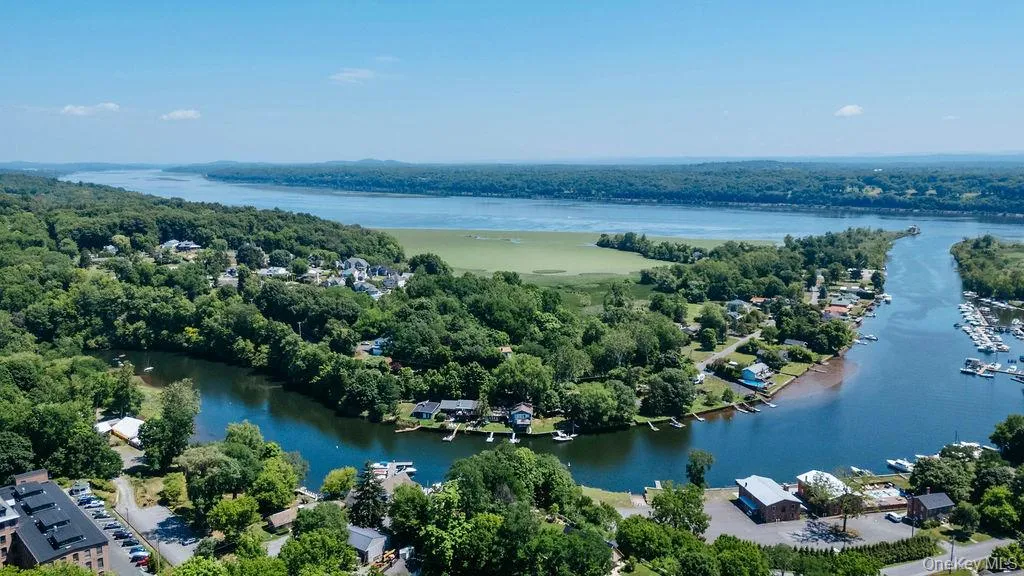 59 Hill Street, Saugerties, NY, 4 Bedrooms Bedrooms, 8 Rooms Rooms,3 BathroomsBathrooms,Residential,For Rent,Hill,0,1022413 59 Hill Street, Saugerties, NY, 4 Bedrooms Bedrooms, 8 Rooms Rooms,3 BathroomsBathrooms,Residential,For Rent,Hill,0,1022413