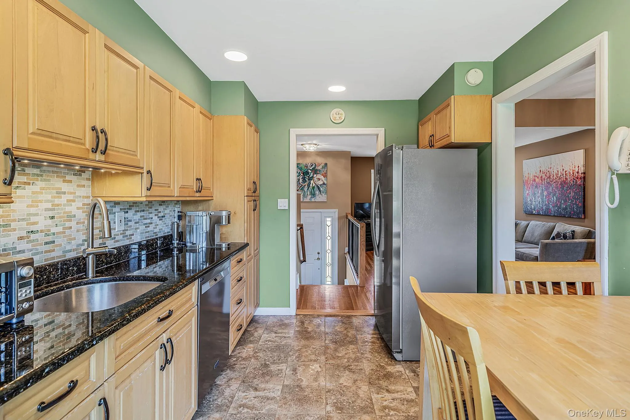 18 Brocton Lane, Smithtown, NY, 3 Bedrooms Bedrooms, 7 Rooms Rooms,1 BathroomBathrooms,Residential,For Rent,Brocton,0,1022415 18 Brocton Lane, Smithtown, NY, 3 Bedrooms Bedrooms, 7 Rooms Rooms,1 BathroomBathrooms,Residential,For Rent,Brocton,0,1022415