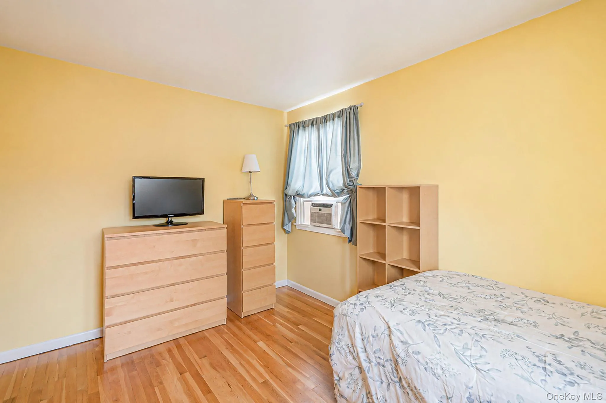 18 Brocton Lane, Smithtown, NY, 3 Bedrooms Bedrooms, 7 Rooms Rooms,1 BathroomBathrooms,Residential,For Rent,Brocton,0,1022415 18 Brocton Lane, Smithtown, NY, 3 Bedrooms Bedrooms, 7 Rooms Rooms,1 BathroomBathrooms,Residential,For Rent,Brocton,0,1022415