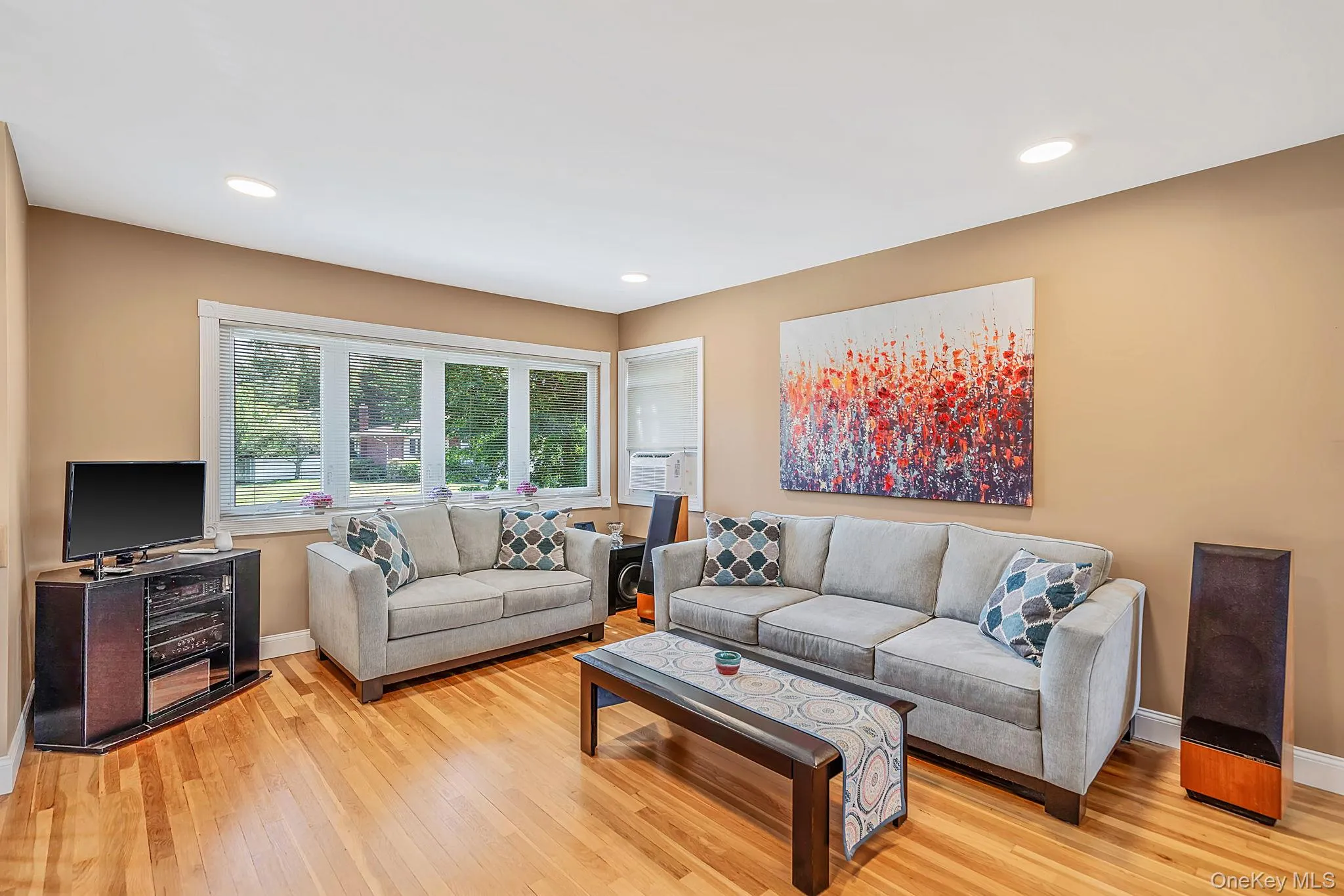 18 Brocton Lane, Smithtown, NY, 3 Bedrooms Bedrooms, 7 Rooms Rooms,1 BathroomBathrooms,Residential,For Rent,Brocton,0,1022415 18 Brocton Lane, Smithtown, NY, 3 Bedrooms Bedrooms, 7 Rooms Rooms,1 BathroomBathrooms,Residential,For Rent,Brocton,0,1022415