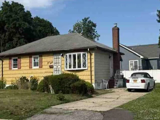 330 Vespucci Avenue, Babylon, NY, 3 Bedrooms Bedrooms, 7 Rooms Rooms,1 BathroomBathrooms,Residential,For Rent,Vespucci,0,1022417 330 Vespucci Avenue, Babylon, NY, 3 Bedrooms Bedrooms, 7 Rooms Rooms,1 BathroomBathrooms,Residential,For Rent,Vespucci,0,1022417