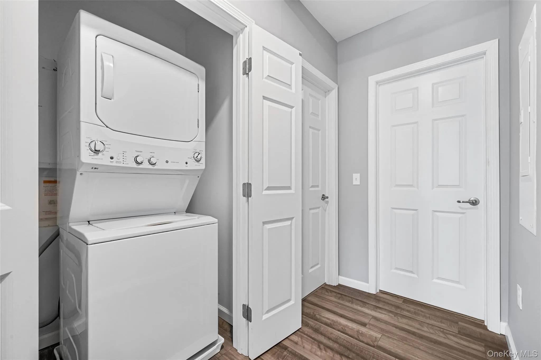 108 Kensico Avenue, White Plains, NY, 2 Bedrooms Bedrooms, 3 Rooms Rooms,1 BathroomBathrooms,Residential Lease,For Rent,Kensico,0,1022421 108 Kensico Avenue, White Plains, NY, 2 Bedrooms Bedrooms, 3 Rooms Rooms,1 BathroomBathrooms,Residential Lease,For Rent,Kensico,0,1022421
