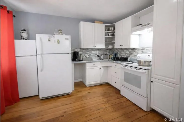 9 Benedict Lane, New Windsor, NY, 3 Bedrooms Bedrooms, 6 Rooms Rooms,1 BathroomBathrooms,Residential Lease,For Rent,Benedict,0,1022428 9 Benedict Lane, New Windsor, NY, 3 Bedrooms Bedrooms, 6 Rooms Rooms,1 BathroomBathrooms,Residential Lease,For Rent,Benedict,0,1022428