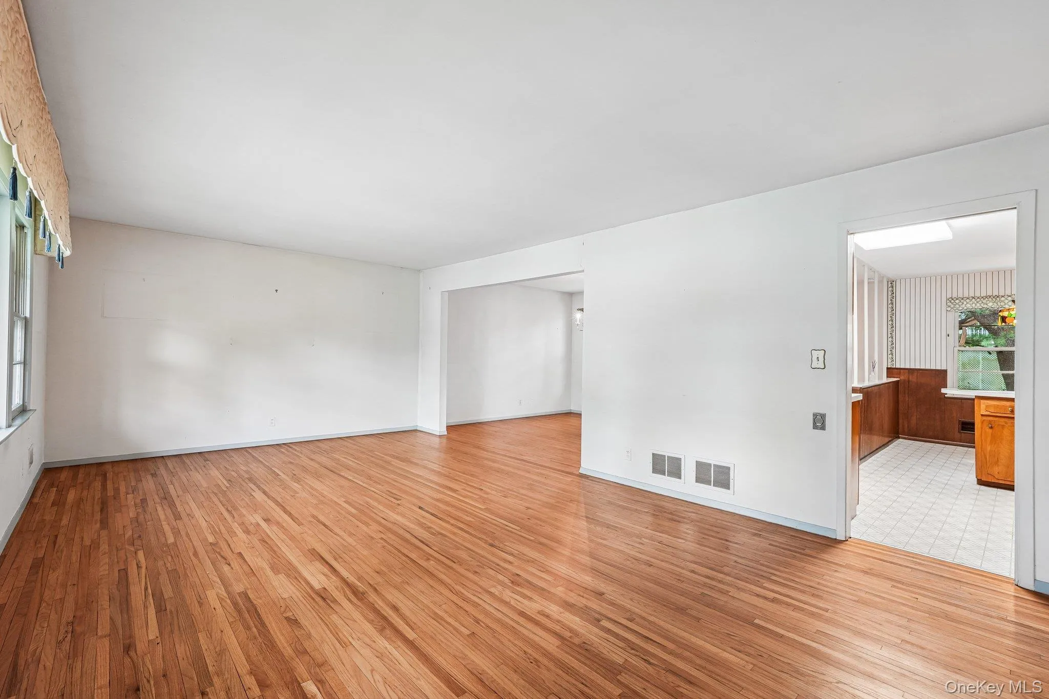 234 Duxbury Road, Harrison, NY, 4 Bedrooms Bedrooms, 11 Rooms Rooms,2 BathroomsBathrooms,Residential,For Rent,Duxbury,0,1022430 234 Duxbury Road, Harrison, NY, 4 Bedrooms Bedrooms, 11 Rooms Rooms,2 BathroomsBathrooms,Residential,For Rent,Duxbury,0,1022430