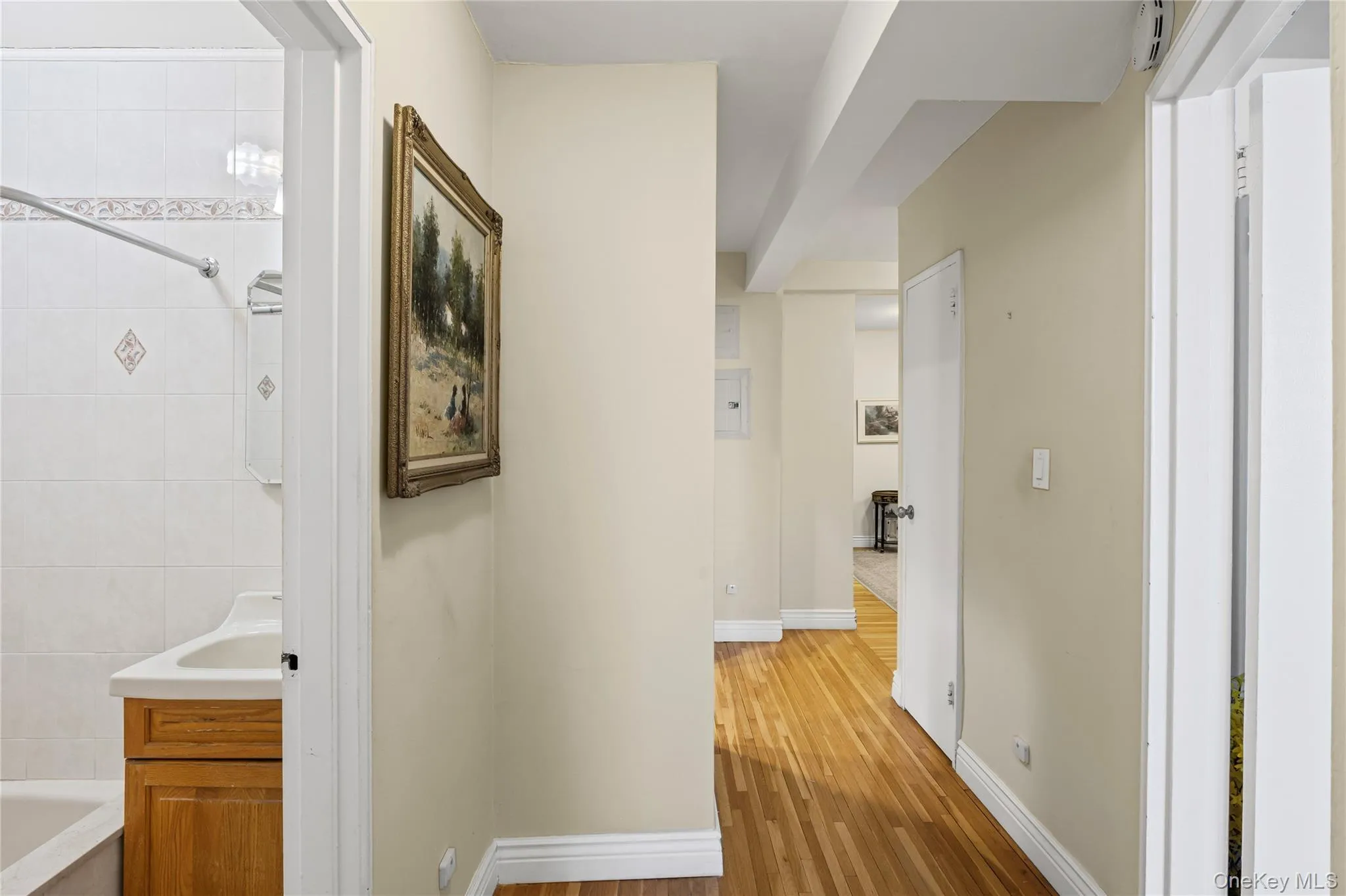 120 Morris Avenue, Hempstead, NY, 2 Bedrooms Bedrooms, 4 Rooms Rooms,2 BathroomsBathrooms,Residential,For Rent,Morris,0,1022440 120 Morris Avenue, Hempstead, NY, 2 Bedrooms Bedrooms, 4 Rooms Rooms,2 BathroomsBathrooms,Residential,For Rent,Morris,0,1022440