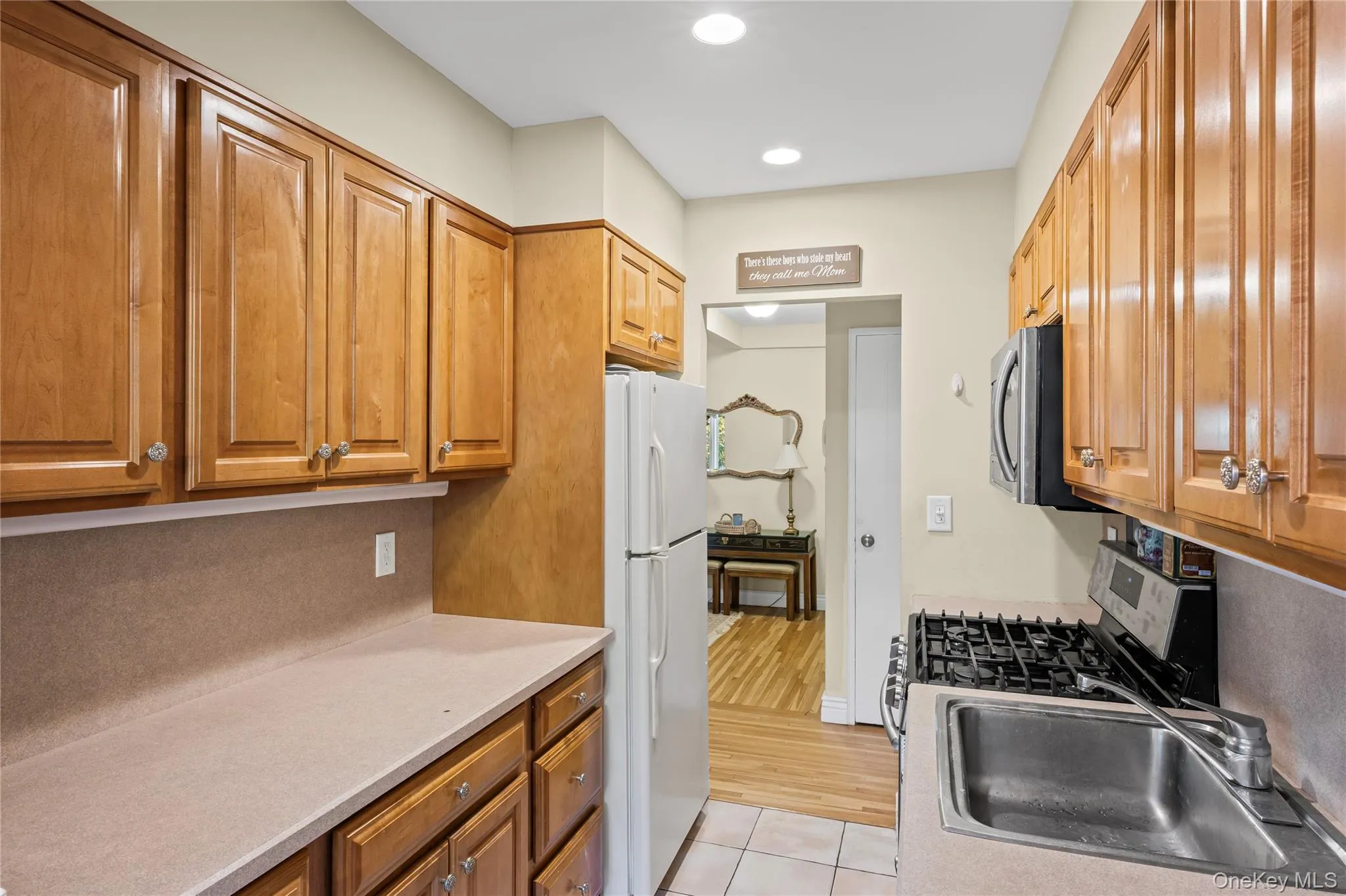 120 Morris Avenue, Hempstead, NY, 2 Bedrooms Bedrooms, 4 Rooms Rooms,2 BathroomsBathrooms,Residential,For Rent,Morris,0,1022440 120 Morris Avenue, Hempstead, NY, 2 Bedrooms Bedrooms, 4 Rooms Rooms,2 BathroomsBathrooms,Residential,For Rent,Morris,0,1022440
