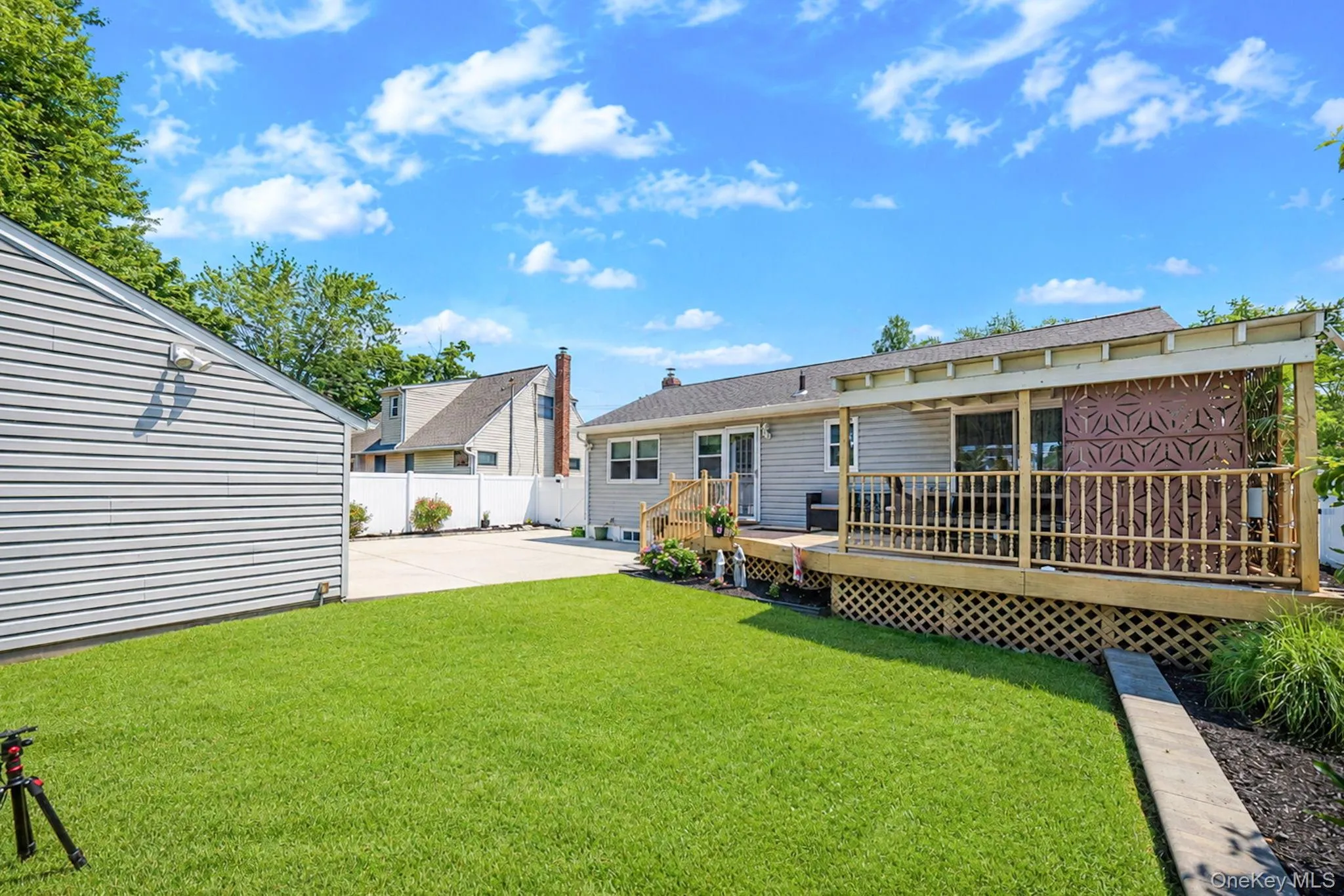 200 Whelan Place, Oyster Bay, NY, 3 Bedrooms Bedrooms, 7 Rooms Rooms,2 BathroomsBathrooms,Residential,For Rent,Whelan,0,1022444 200 Whelan Place, Oyster Bay, NY, 3 Bedrooms Bedrooms, 7 Rooms Rooms,2 BathroomsBathrooms,Residential,For Rent,Whelan,0,1022444