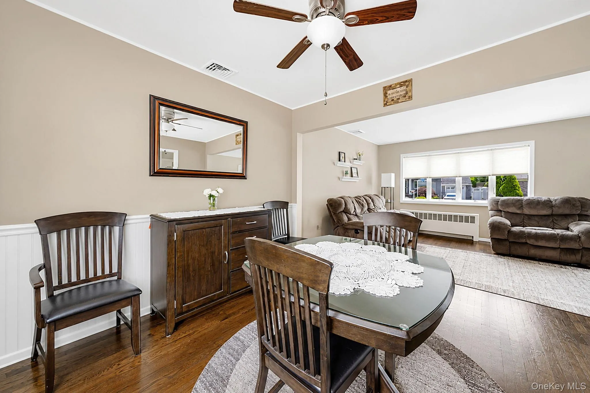 200 Whelan Place, Oyster Bay, NY, 3 Bedrooms Bedrooms, 7 Rooms Rooms,2 BathroomsBathrooms,Residential,For Rent,Whelan,0,1022444 200 Whelan Place, Oyster Bay, NY, 3 Bedrooms Bedrooms, 7 Rooms Rooms,2 BathroomsBathrooms,Residential,For Rent,Whelan,0,1022444