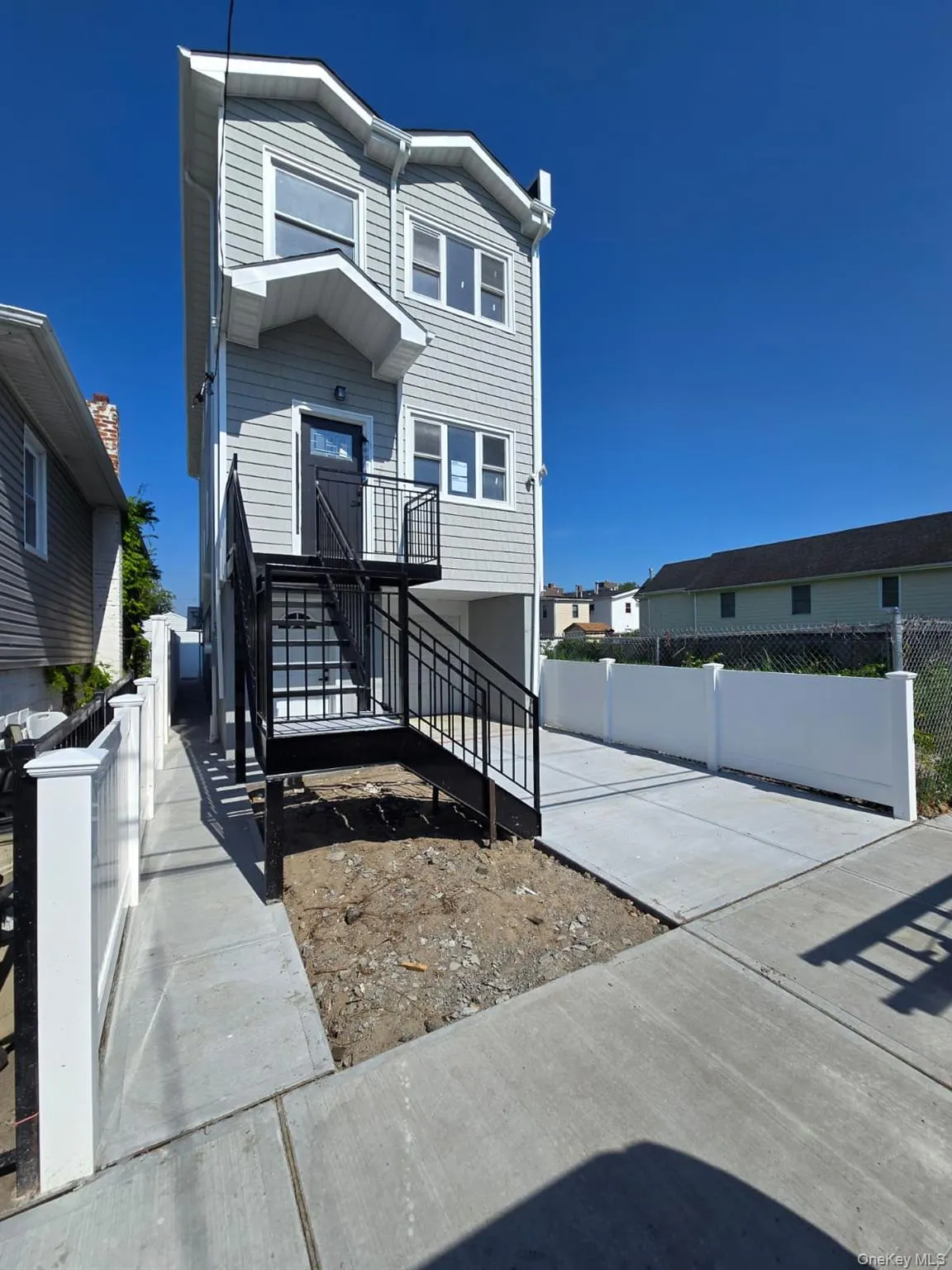 508 Beach 45 Street, New York, NY, 4 Bedrooms Bedrooms, 8 Rooms Rooms,3 BathroomsBathrooms,Residential,For Rent,Beach 45,0,1022452 508 Beach 45 Street, New York, NY, 4 Bedrooms Bedrooms, 8 Rooms Rooms,3 BathroomsBathrooms,Residential,For Rent,Beach 45,0,1022452
