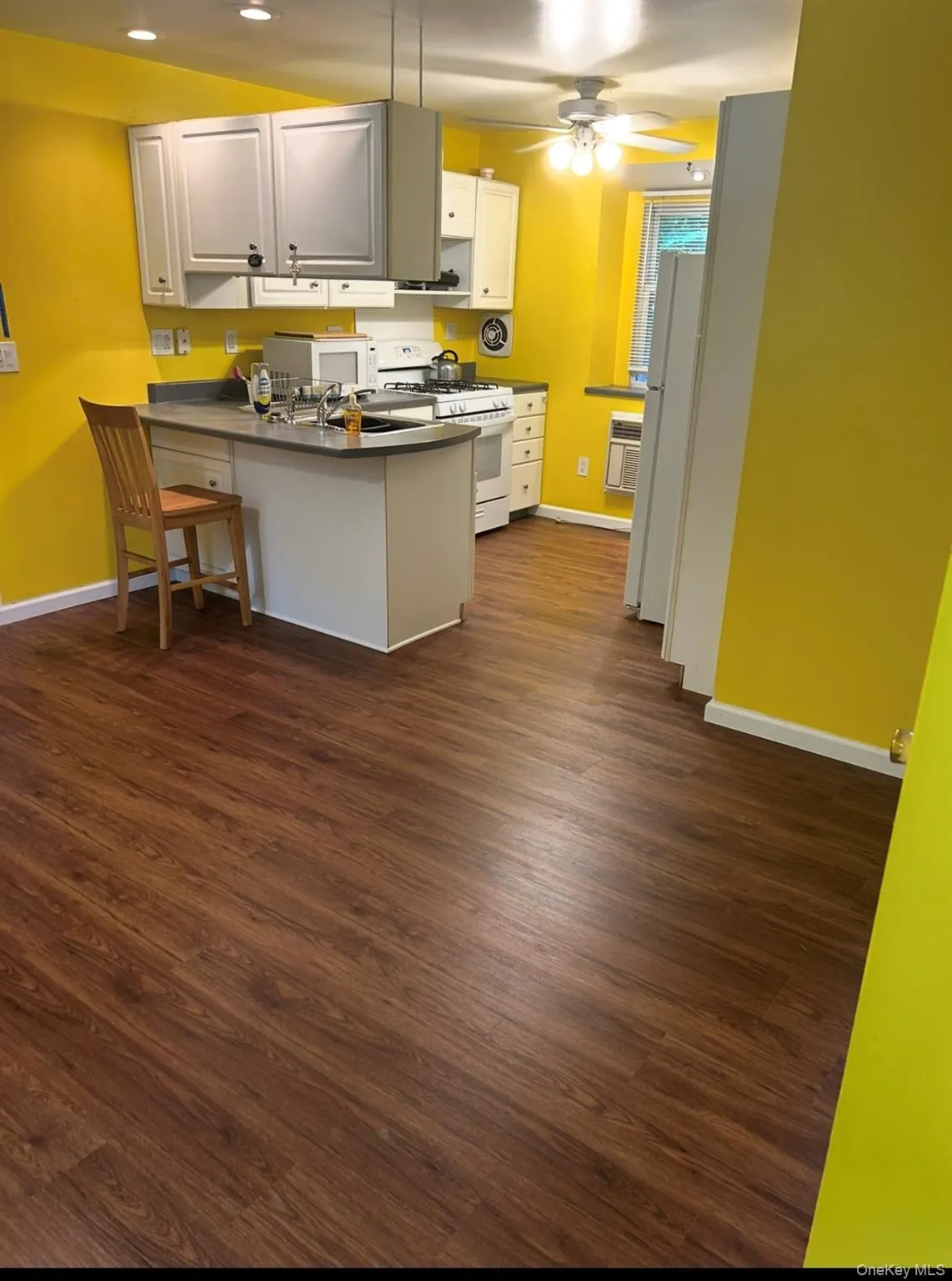 55 Glenacom Road, Carmel, NY, 1 Bedroom Bedrooms, 4 Rooms Rooms,1 BathroomBathrooms,Residential,For Rent,Glenacom,0,1022453 55 Glenacom Road, Carmel, NY, 1 Bedroom Bedrooms, 4 Rooms Rooms,1 BathroomBathrooms,Residential,For Rent,Glenacom,0,1022453