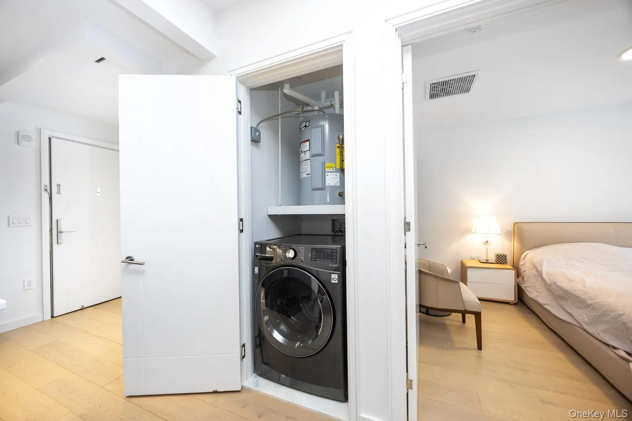 300 30th Street, New York, NY, 1 Bedroom Bedrooms, 5 Rooms Rooms,1 BathroomBathrooms,Residential Lease,For Rent,30th,0,1022454 300 30th Street, New York, NY, 1 Bedroom Bedrooms, 5 Rooms Rooms,1 BathroomBathrooms,Residential Lease,For Rent,30th,0,1022454