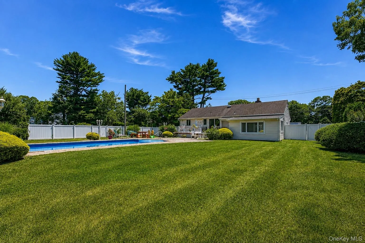 72 Dix Highway, Huntington, NY, 4 Bedrooms Bedrooms, 12 Rooms Rooms,2 BathroomsBathrooms,Residential,For Rent,Dix,0,1022459 72 Dix Highway, Huntington, NY, 4 Bedrooms Bedrooms, 12 Rooms Rooms,2 BathroomsBathrooms,Residential,For Rent,Dix,0,1022459