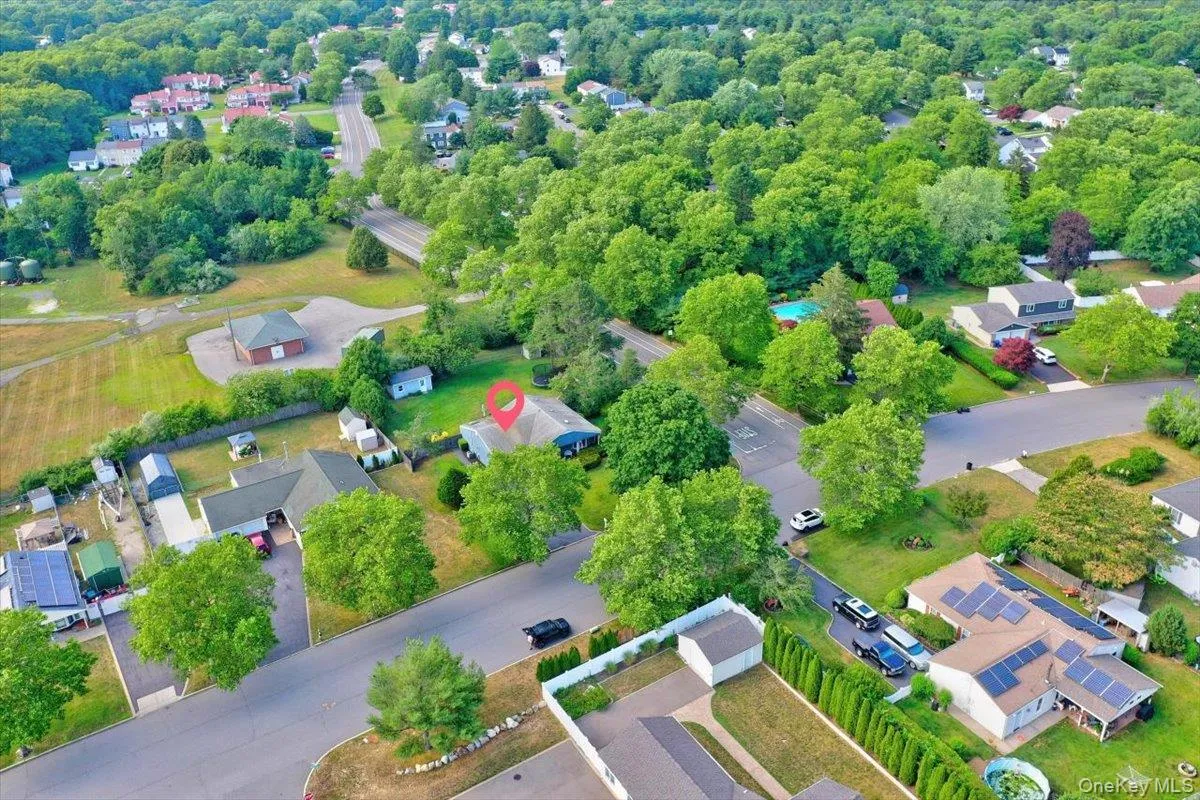 111 Sequoia Drive, Brookhaven, NY, 3 Bedrooms Bedrooms, 6 Rooms Rooms,1 BathroomBathrooms,Residential,For Rent,Sequoia,0,1022468 111 Sequoia Drive, Brookhaven, NY, 3 Bedrooms Bedrooms, 6 Rooms Rooms,1 BathroomBathrooms,Residential,For Rent,Sequoia,0,1022468