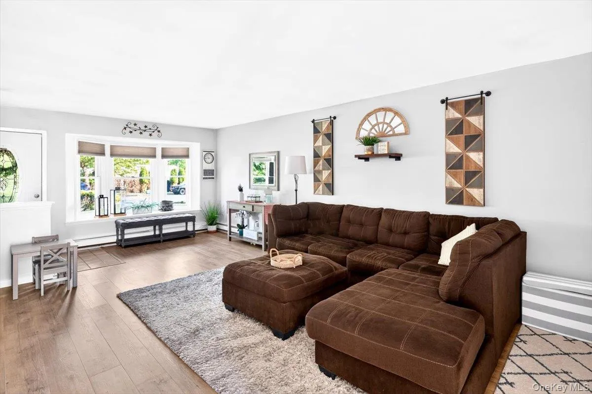 111 Sequoia Drive, Brookhaven, NY, 3 Bedrooms Bedrooms, 6 Rooms Rooms,1 BathroomBathrooms,Residential,For Rent,Sequoia,0,1022468 111 Sequoia Drive, Brookhaven, NY, 3 Bedrooms Bedrooms, 6 Rooms Rooms,1 BathroomBathrooms,Residential,For Rent,Sequoia,0,1022468