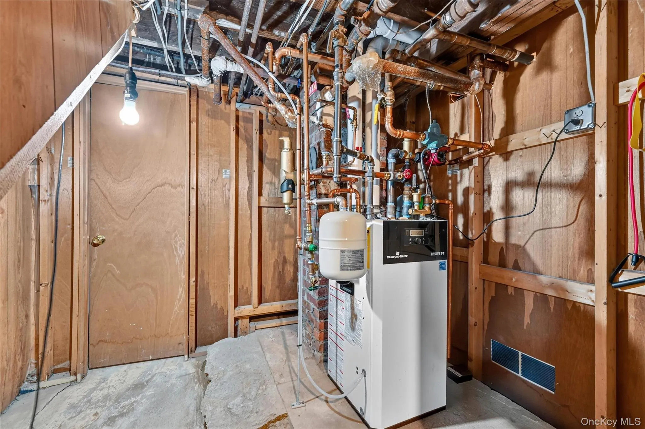 9 Stone Street, Newburgh (town), NY, 3 Bedrooms Bedrooms, 7 Rooms Rooms,1 BathroomBathrooms,Residential,For Rent,Stone,0,1022469 9 Stone Street, Newburgh (town), NY, 3 Bedrooms Bedrooms, 7 Rooms Rooms,1 BathroomBathrooms,Residential,For Rent,Stone,0,1022469