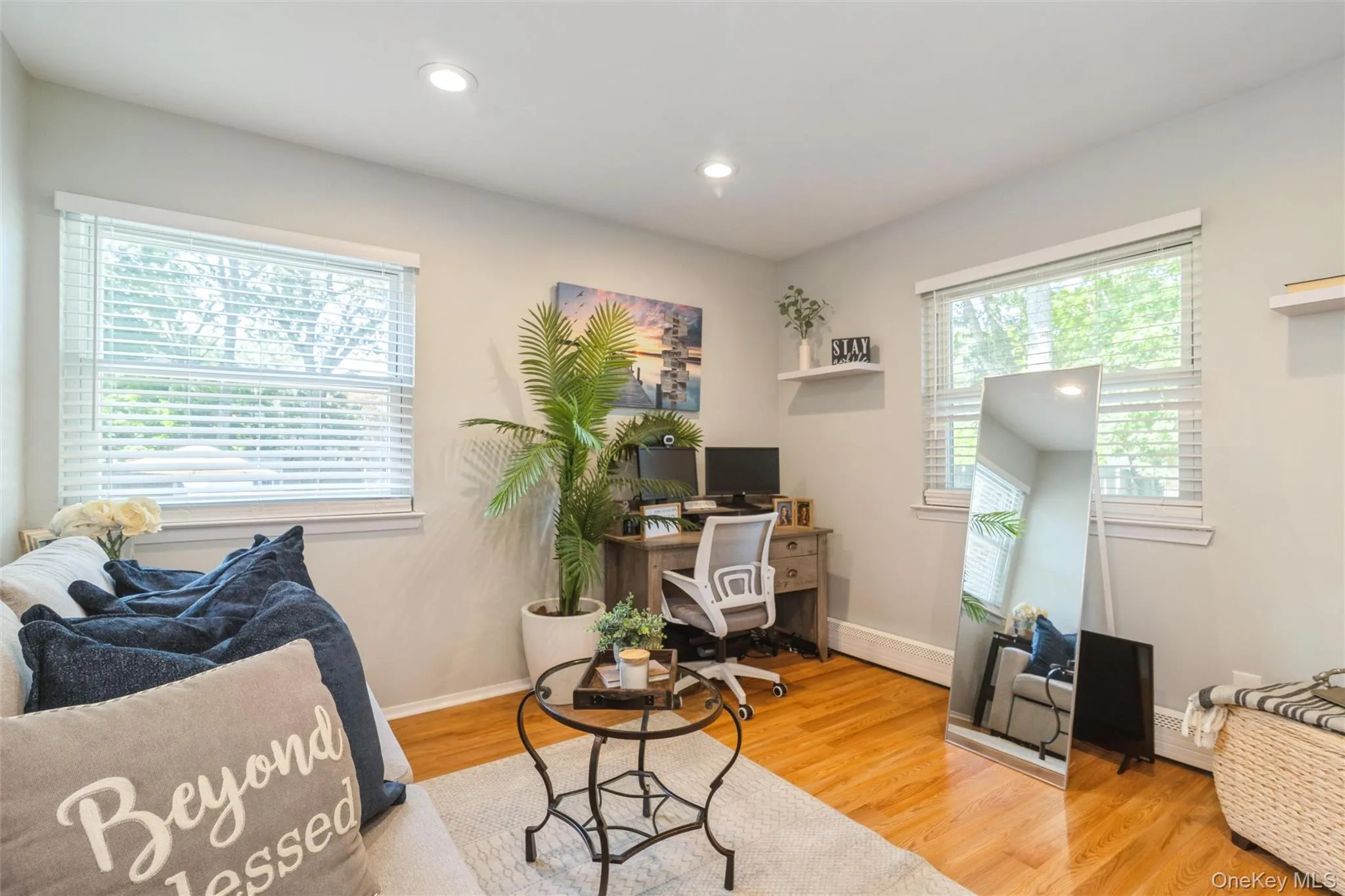 12 Oak Street, Brookhaven, NY, 3 Bedrooms Bedrooms, 7 Rooms Rooms,2 BathroomsBathrooms,Residential,For Rent,Oak,0,1022476 12 Oak Street, Brookhaven, NY, 3 Bedrooms Bedrooms, 7 Rooms Rooms,2 BathroomsBathrooms,Residential,For Rent,Oak,0,1022476