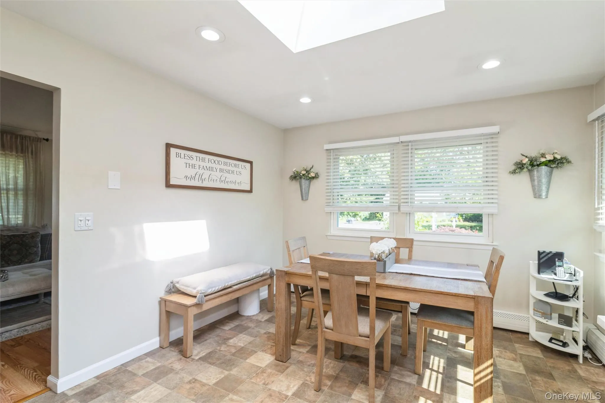 12 Oak Street, Brookhaven, NY, 3 Bedrooms Bedrooms, 7 Rooms Rooms,2 BathroomsBathrooms,Residential,For Rent,Oak,0,1022476 12 Oak Street, Brookhaven, NY, 3 Bedrooms Bedrooms, 7 Rooms Rooms,2 BathroomsBathrooms,Residential,For Rent,Oak,0,1022476