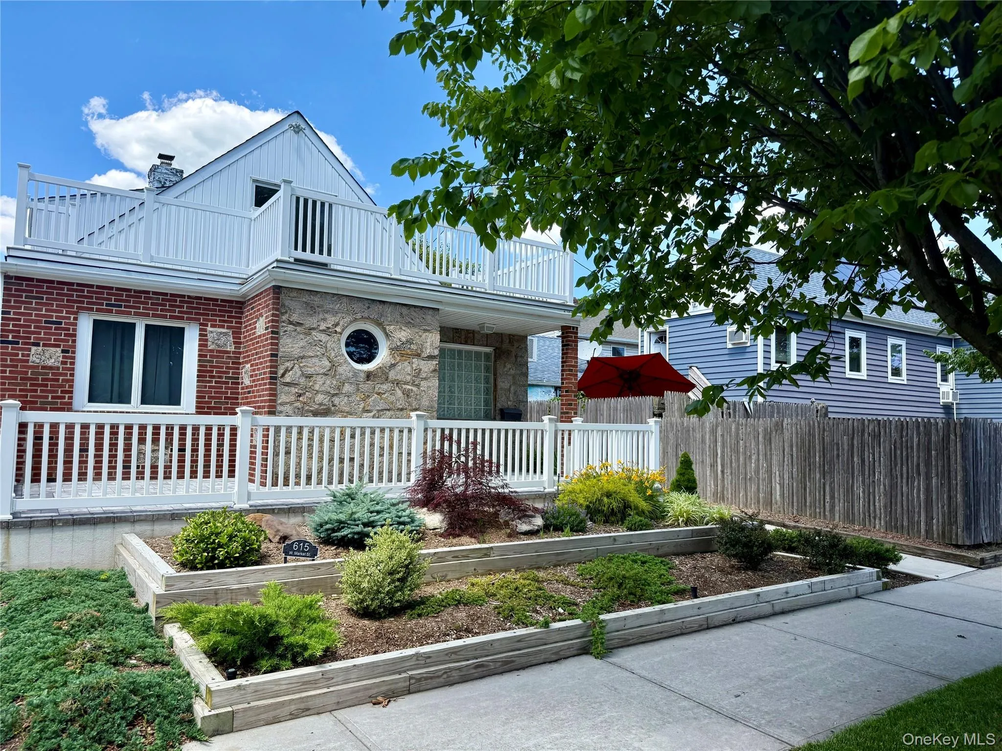 615 Market Street, Long Beach, NY, 1 Bedroom Bedrooms, 3 Rooms Rooms,1 BathroomBathrooms,Residential Lease,For Rent,Market,0,1022480 615 Market Street, Long Beach, NY, 1 Bedroom Bedrooms, 3 Rooms Rooms,1 BathroomBathrooms,Residential Lease,For Rent,Market,0,1022480