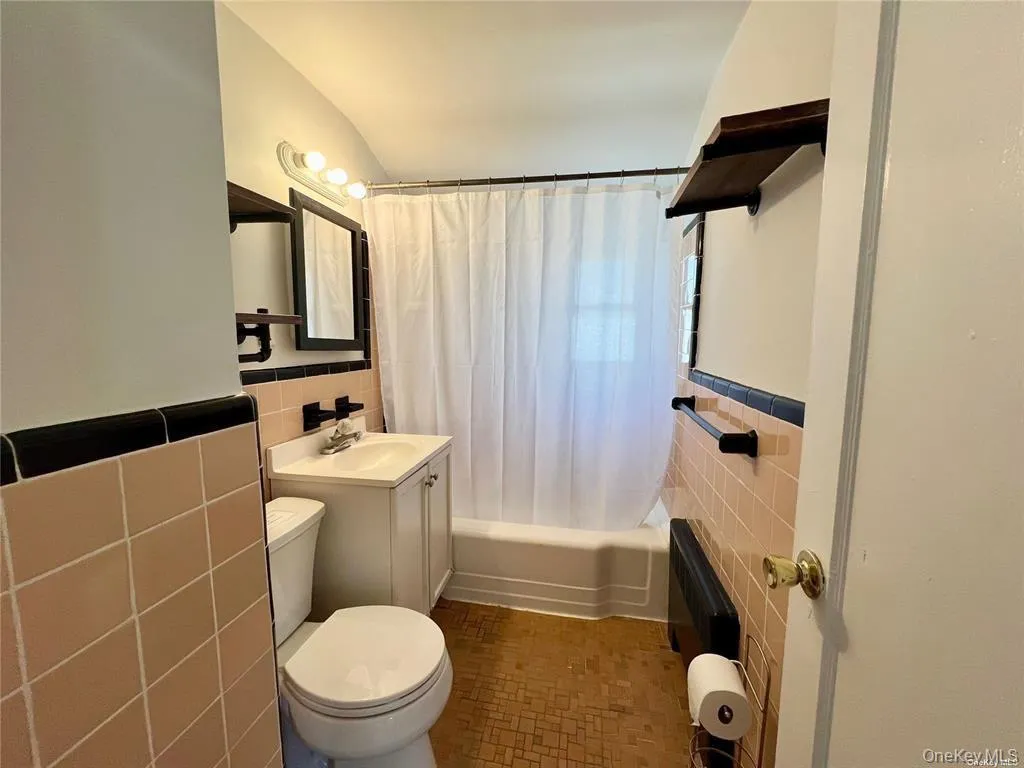 615 Market Street, Long Beach, NY, 1 Bedroom Bedrooms, 3 Rooms Rooms,1 BathroomBathrooms,Residential Lease,For Rent,Market,0,1022480 615 Market Street, Long Beach, NY, 1 Bedroom Bedrooms, 3 Rooms Rooms,1 BathroomBathrooms,Residential Lease,For Rent,Market,0,1022480
