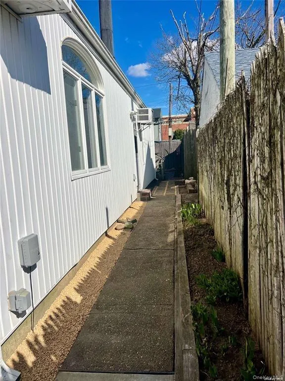 615 Market Street, Long Beach, NY, 1 Bedroom Bedrooms, 3 Rooms Rooms,1 BathroomBathrooms,Residential Lease,For Rent,Market,0,1022480 615 Market Street, Long Beach, NY, 1 Bedroom Bedrooms, 3 Rooms Rooms,1 BathroomBathrooms,Residential Lease,For Rent,Market,0,1022480