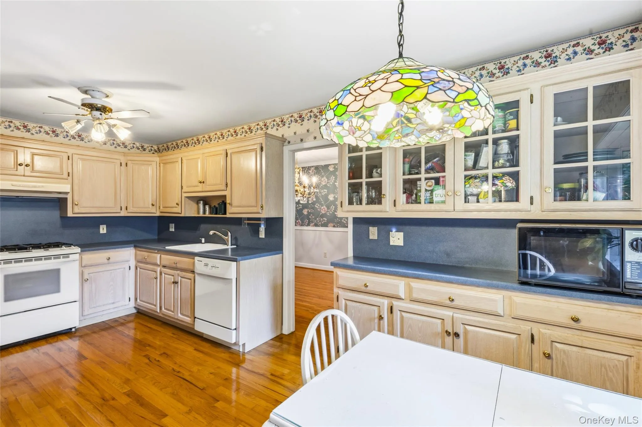 11A Prospect Drive, Huntington, NY, 4 Bedrooms Bedrooms, 9 Rooms Rooms,2 BathroomsBathrooms,Residential,For Rent,Prospect,0,1022481 11A Prospect Drive, Huntington, NY, 4 Bedrooms Bedrooms, 9 Rooms Rooms,2 BathroomsBathrooms,Residential,For Rent,Prospect,0,1022481