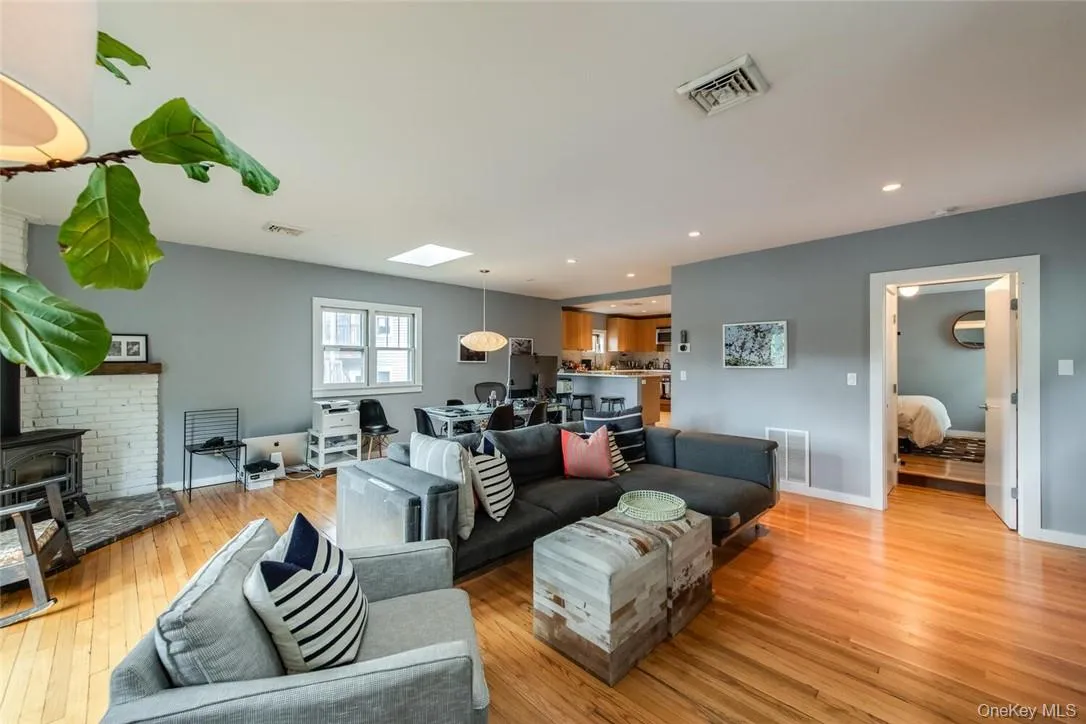 44 Main Street, North East, NY, 2 Bedrooms Bedrooms, 5 Rooms Rooms,1 BathroomBathrooms,Residential Lease,For Rent,Main,0,1022484 44 Main Street, North East, NY, 2 Bedrooms Bedrooms, 5 Rooms Rooms,1 BathroomBathrooms,Residential Lease,For Rent,Main,0,1022484