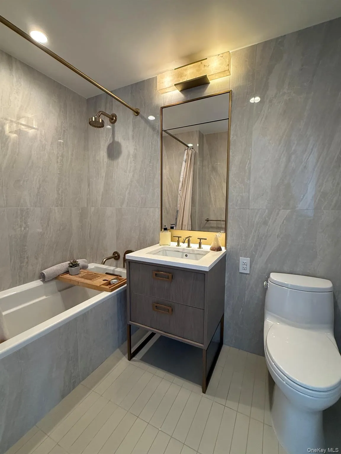 3 Court Square, New York, NY, 2 Bedrooms Bedrooms, 4 Rooms Rooms,2 BathroomsBathrooms,Residential,For Rent,Court,0,1022493 3 Court Square, New York, NY, 2 Bedrooms Bedrooms, 4 Rooms Rooms,2 BathroomsBathrooms,Residential,For Rent,Court,0,1022493