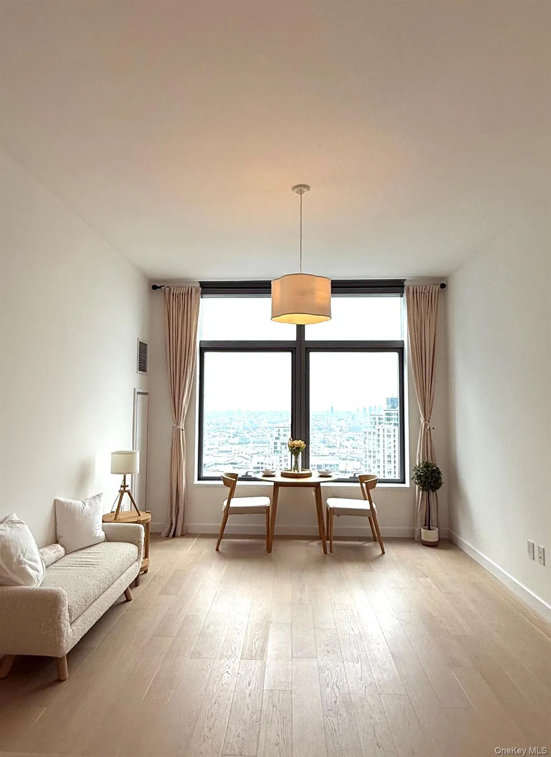 3 Court Square, New York, NY, 2 Bedrooms Bedrooms, 4 Rooms Rooms,2 BathroomsBathrooms,Residential,For Rent,Court,0,1022493 3 Court Square, New York, NY, 2 Bedrooms Bedrooms, 4 Rooms Rooms,2 BathroomsBathrooms,Residential,For Rent,Court,0,1022493