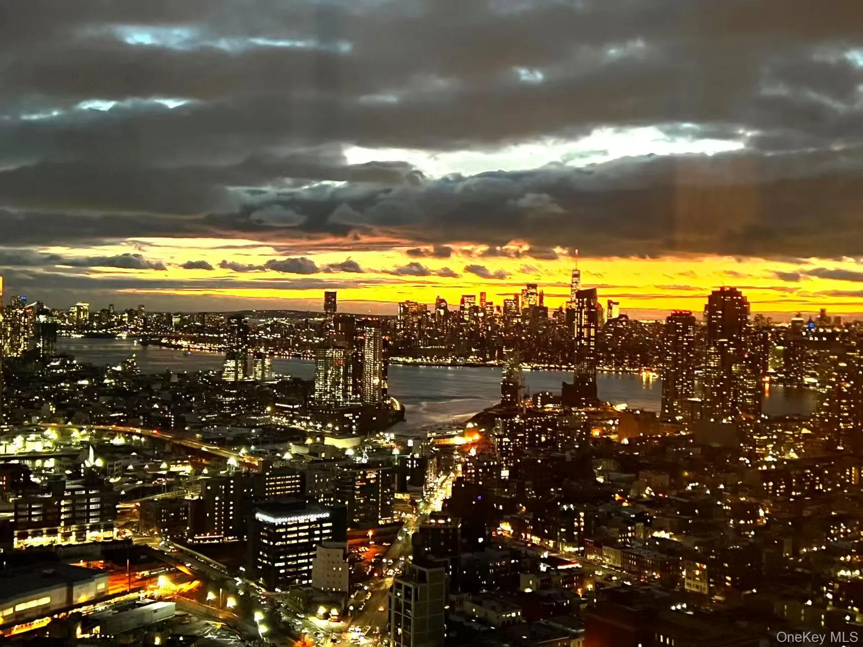 3 Court Square, New York, NY, 2 Bedrooms Bedrooms, 4 Rooms Rooms,2 BathroomsBathrooms,Residential,For Rent,Court,0,1022493 3 Court Square, New York, NY, 2 Bedrooms Bedrooms, 4 Rooms Rooms,2 BathroomsBathrooms,Residential,For Rent,Court,0,1022493