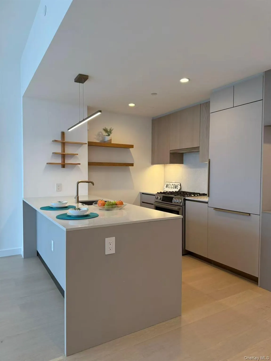 3 Court Square, New York, NY, 2 Bedrooms Bedrooms, 4 Rooms Rooms,2 BathroomsBathrooms,Residential,For Rent,Court,0,1022493 3 Court Square, New York, NY, 2 Bedrooms Bedrooms, 4 Rooms Rooms,2 BathroomsBathrooms,Residential,For Rent,Court,0,1022493