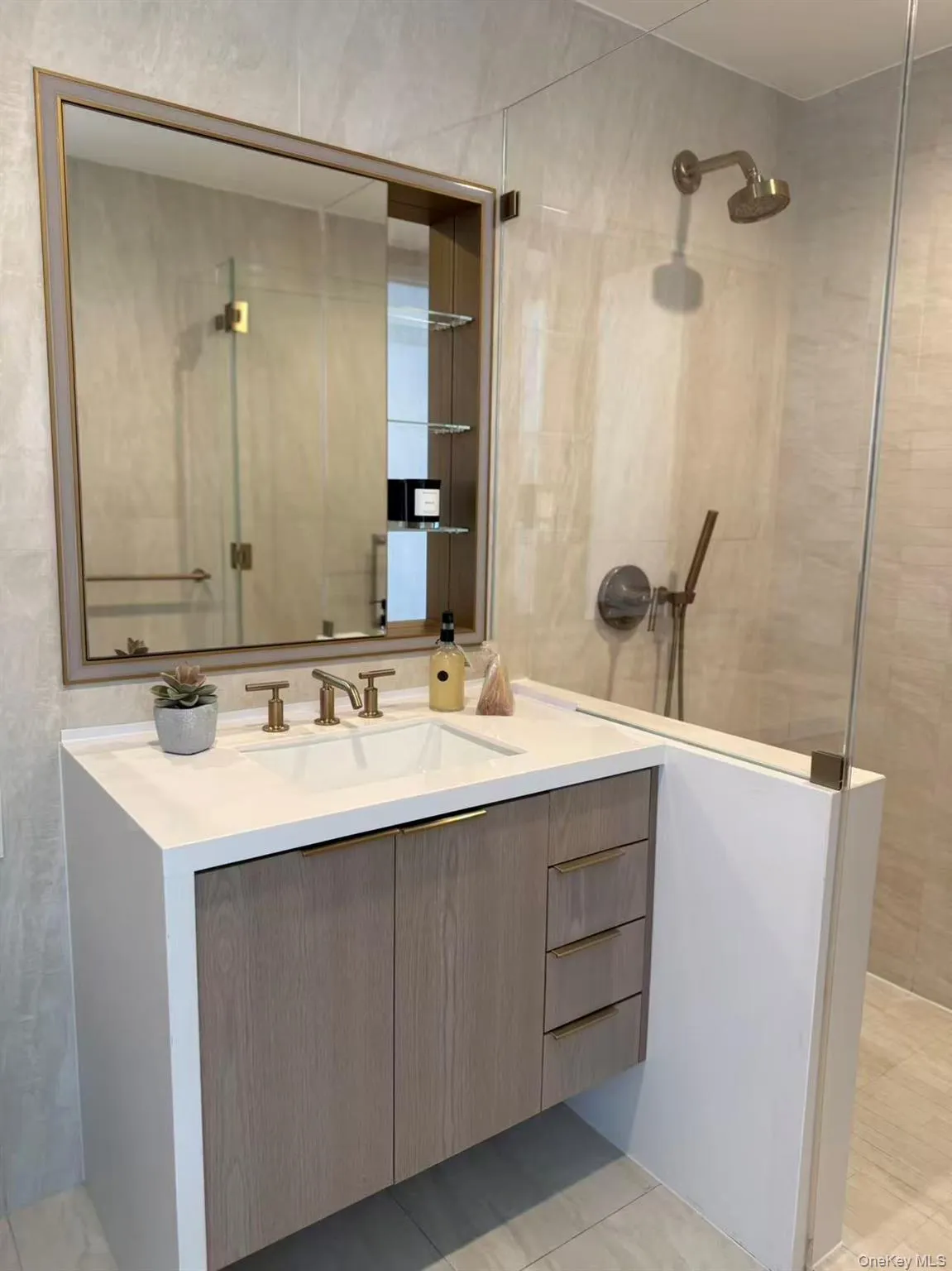 3 Court Square, New York, NY, 2 Bedrooms Bedrooms, 4 Rooms Rooms,2 BathroomsBathrooms,Residential,For Rent,Court,0,1022493 3 Court Square, New York, NY, 2 Bedrooms Bedrooms, 4 Rooms Rooms,2 BathroomsBathrooms,Residential,For Rent,Court,0,1022493