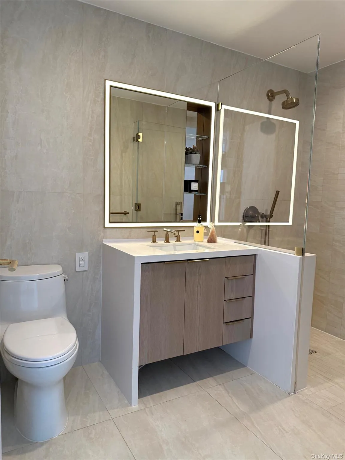 3 Court Square, New York, NY, 2 Bedrooms Bedrooms, 4 Rooms Rooms,2 BathroomsBathrooms,Residential,For Rent,Court,0,1022493 3 Court Square, New York, NY, 2 Bedrooms Bedrooms, 4 Rooms Rooms,2 BathroomsBathrooms,Residential,For Rent,Court,0,1022493