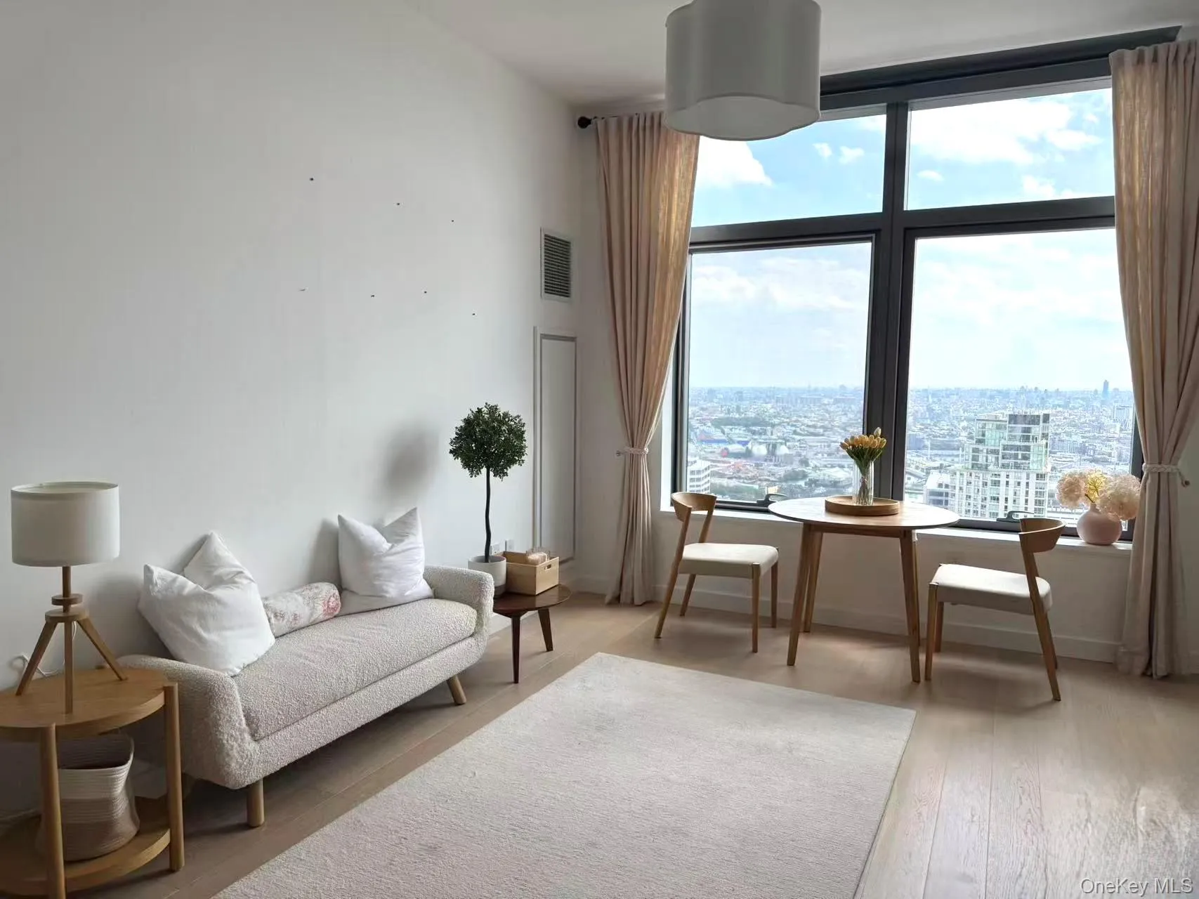 3 Court Square, New York, NY, 2 Bedrooms Bedrooms, 4 Rooms Rooms,2 BathroomsBathrooms,Residential,For Rent,Court,0,1022493 3 Court Square, New York, NY, 2 Bedrooms Bedrooms, 4 Rooms Rooms,2 BathroomsBathrooms,Residential,For Rent,Court,0,1022493