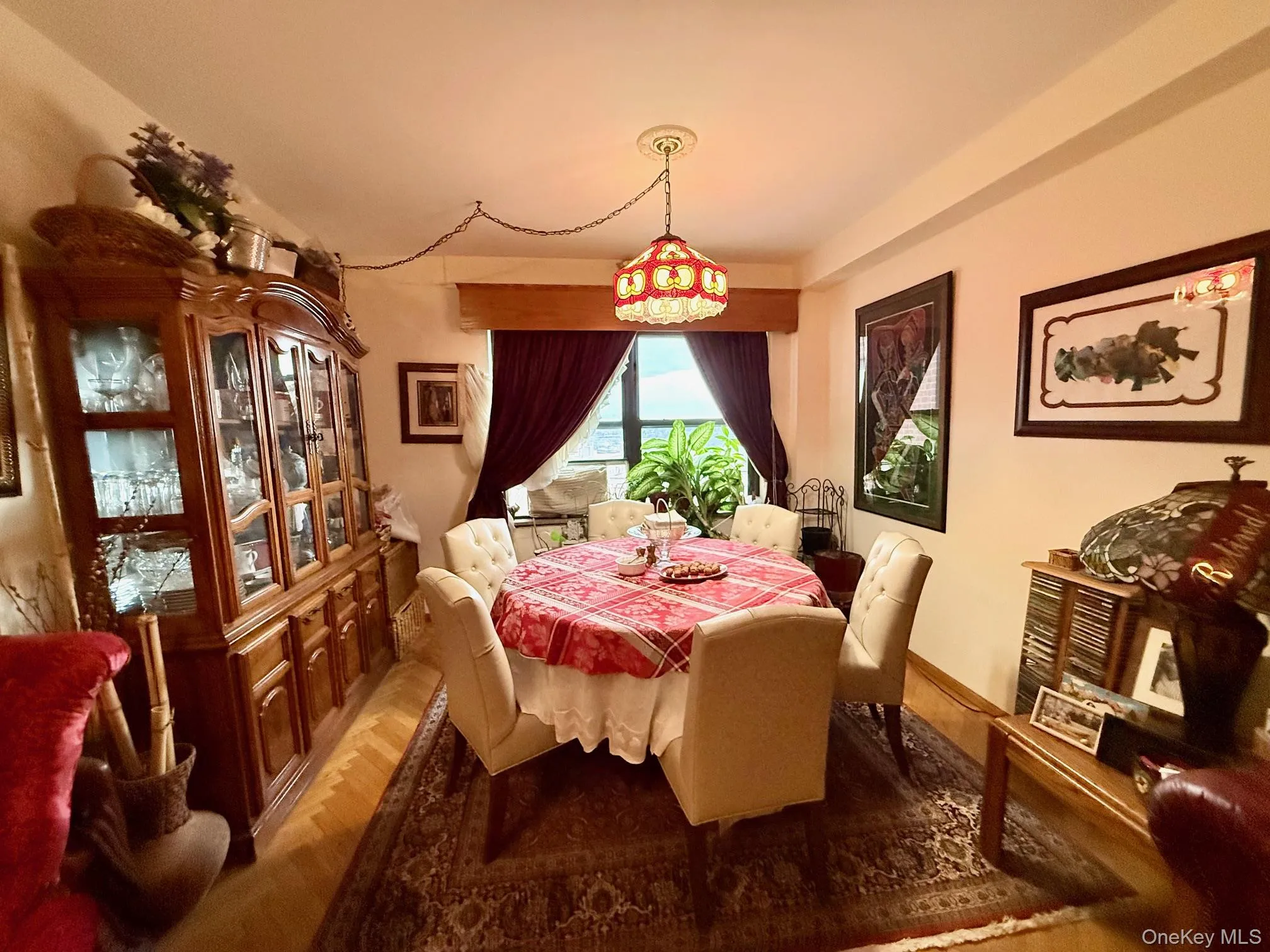 Open to the living room, double panel window, hardwood floors Open to the living room, double panel window, hardwood floors