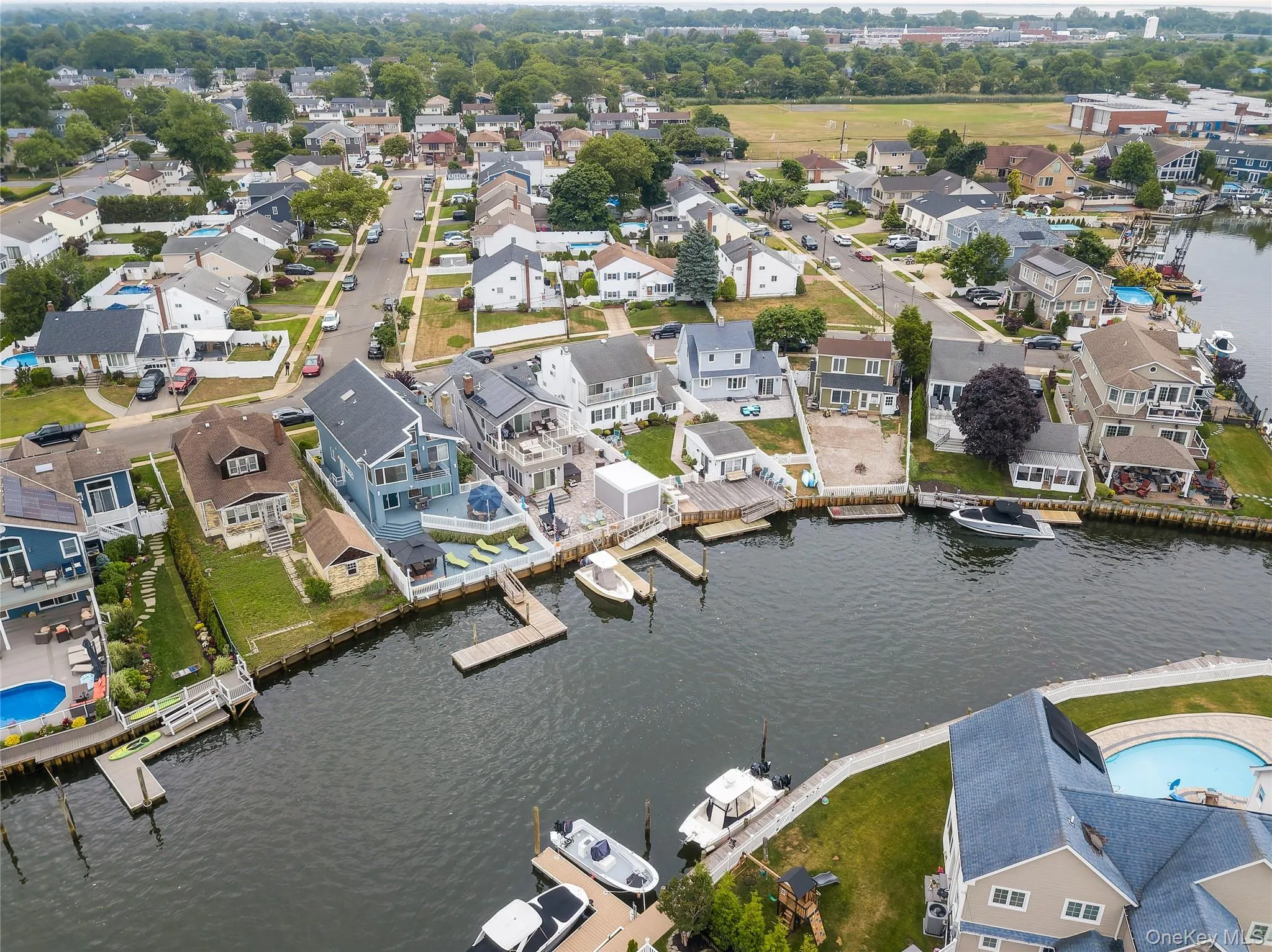 2590 Riverside Drive, Hempstead, NY, 4 Bedrooms Bedrooms, 8 Rooms Rooms,3 BathroomsBathrooms,Residential,For Rent,Riverside,0,1022508 2590 Riverside Drive, Hempstead, NY, 4 Bedrooms Bedrooms, 8 Rooms Rooms,3 BathroomsBathrooms,Residential,For Rent,Riverside,0,1022508