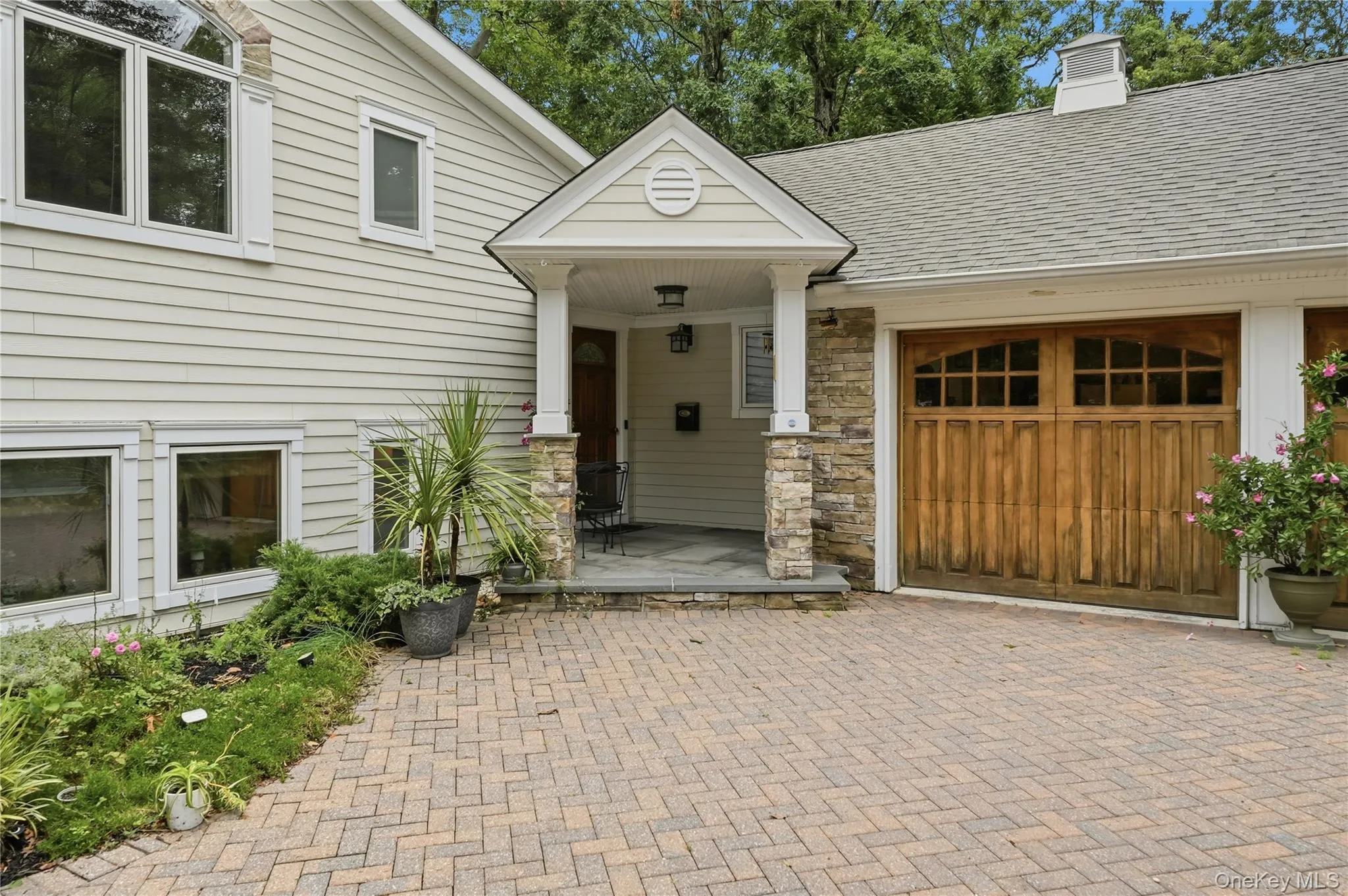 16 Sagamore Road, Oyster Bay, NY, 4 Bedrooms Bedrooms, 7 Rooms Rooms,3 BathroomsBathrooms,Residential,For Rent,Sagamore,0,1022509 16 Sagamore Road, Oyster Bay, NY, 4 Bedrooms Bedrooms, 7 Rooms Rooms,3 BathroomsBathrooms,Residential,For Rent,Sagamore,0,1022509