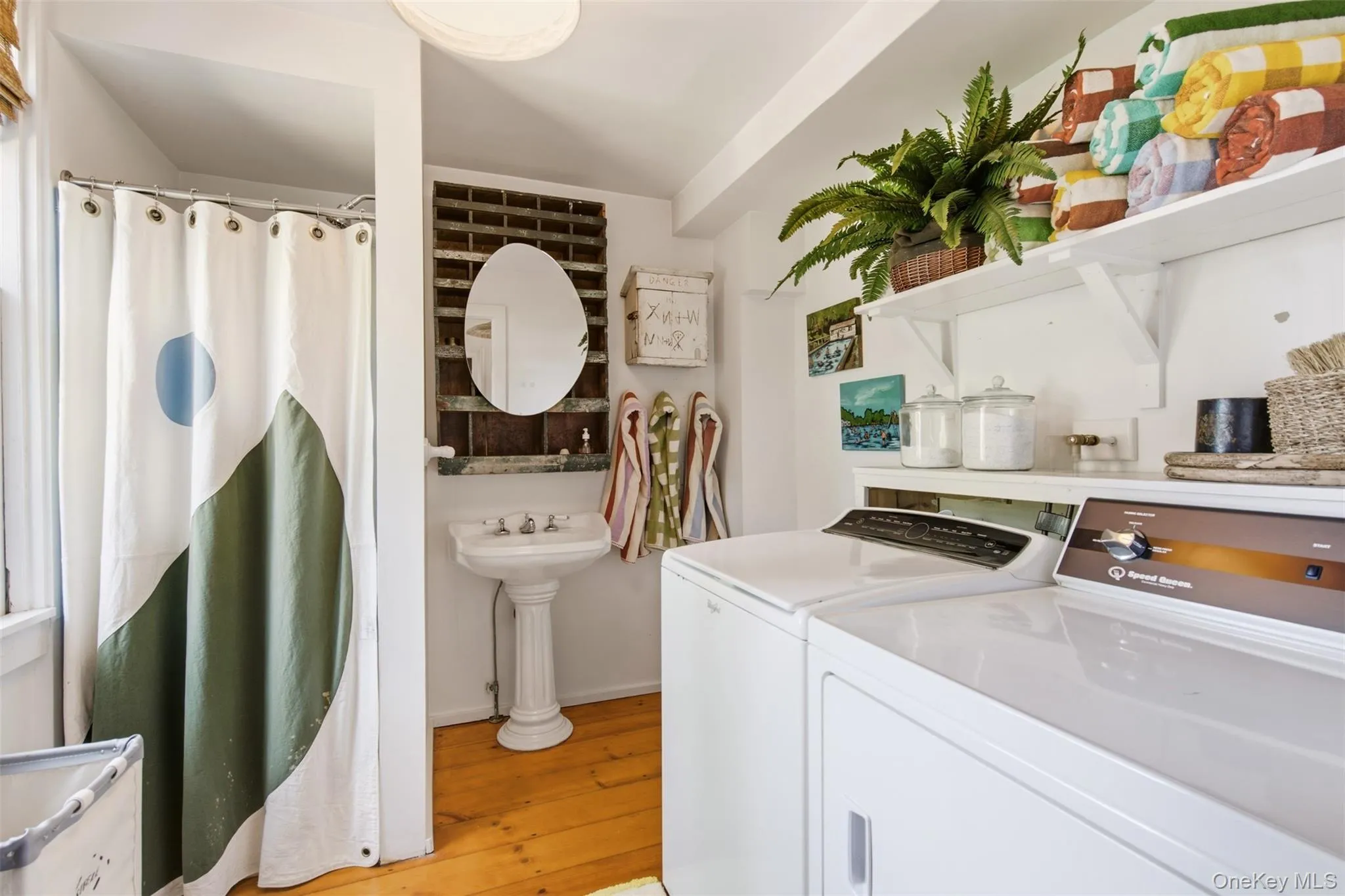 First floor bathroom/laundry First floor bathroom/laundry