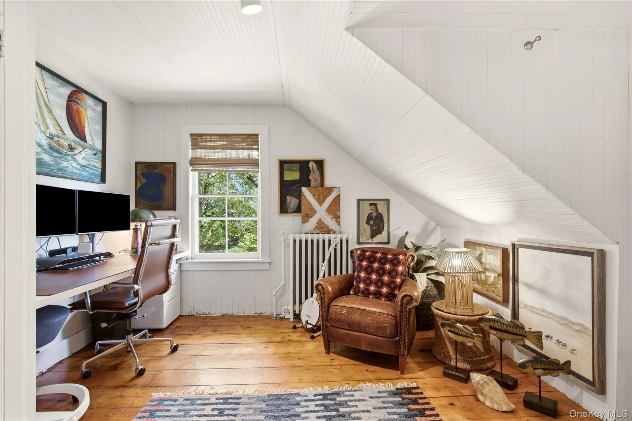 Bedroom or Office Bedroom or Office