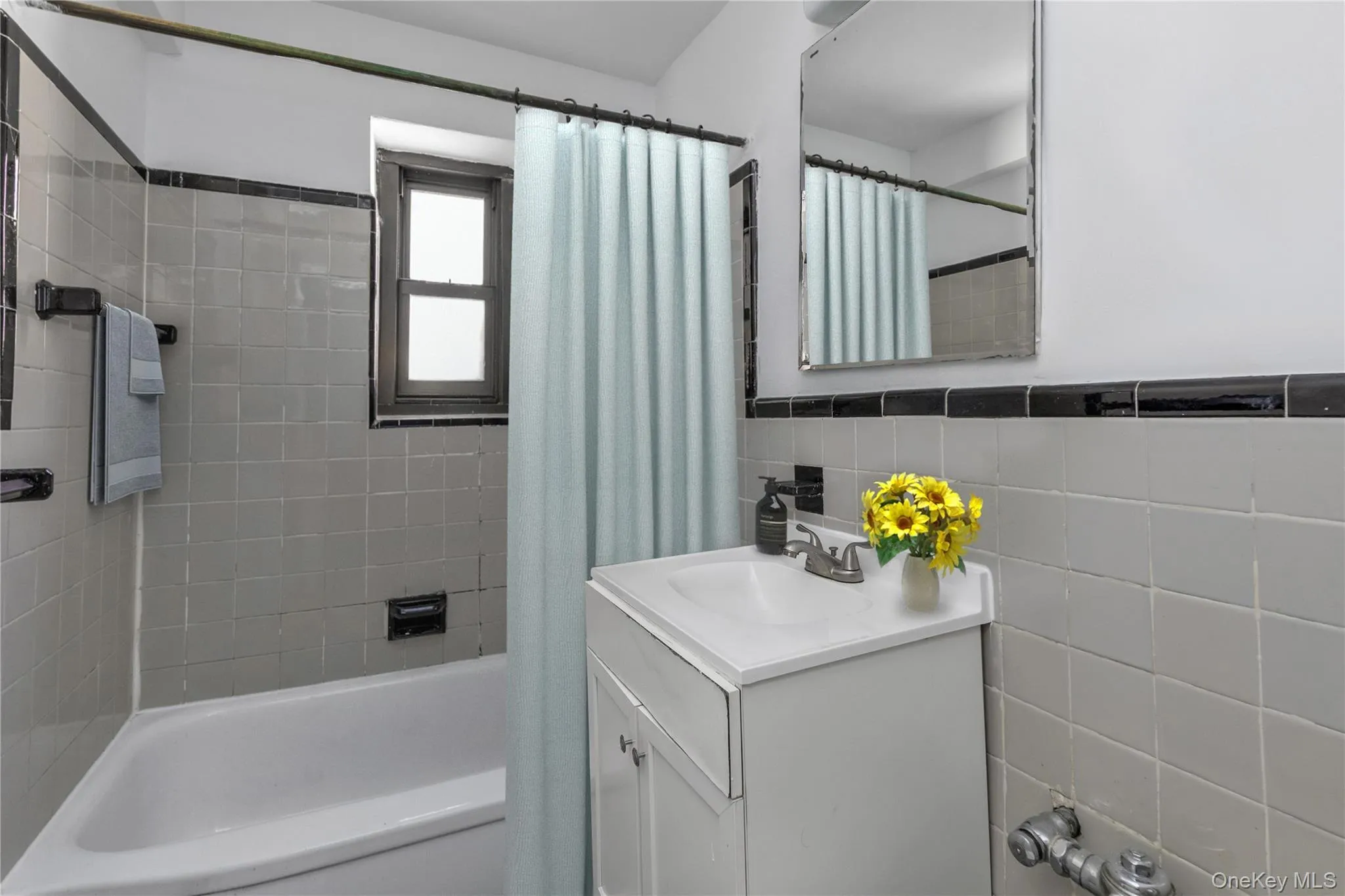 102-55 67 Road, New York, NY, 1 Bedroom Bedrooms, 3 Rooms Rooms,1 BathroomBathrooms,Residential,For Rent,67,0,1022514 102-55 67 Road, New York, NY, 1 Bedroom Bedrooms, 3 Rooms Rooms,1 BathroomBathrooms,Residential,For Rent,67,0,1022514